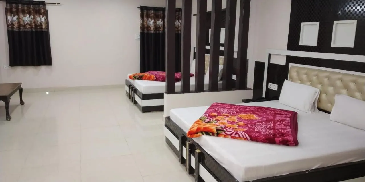 Bed in Hotel Seeta Since 1965