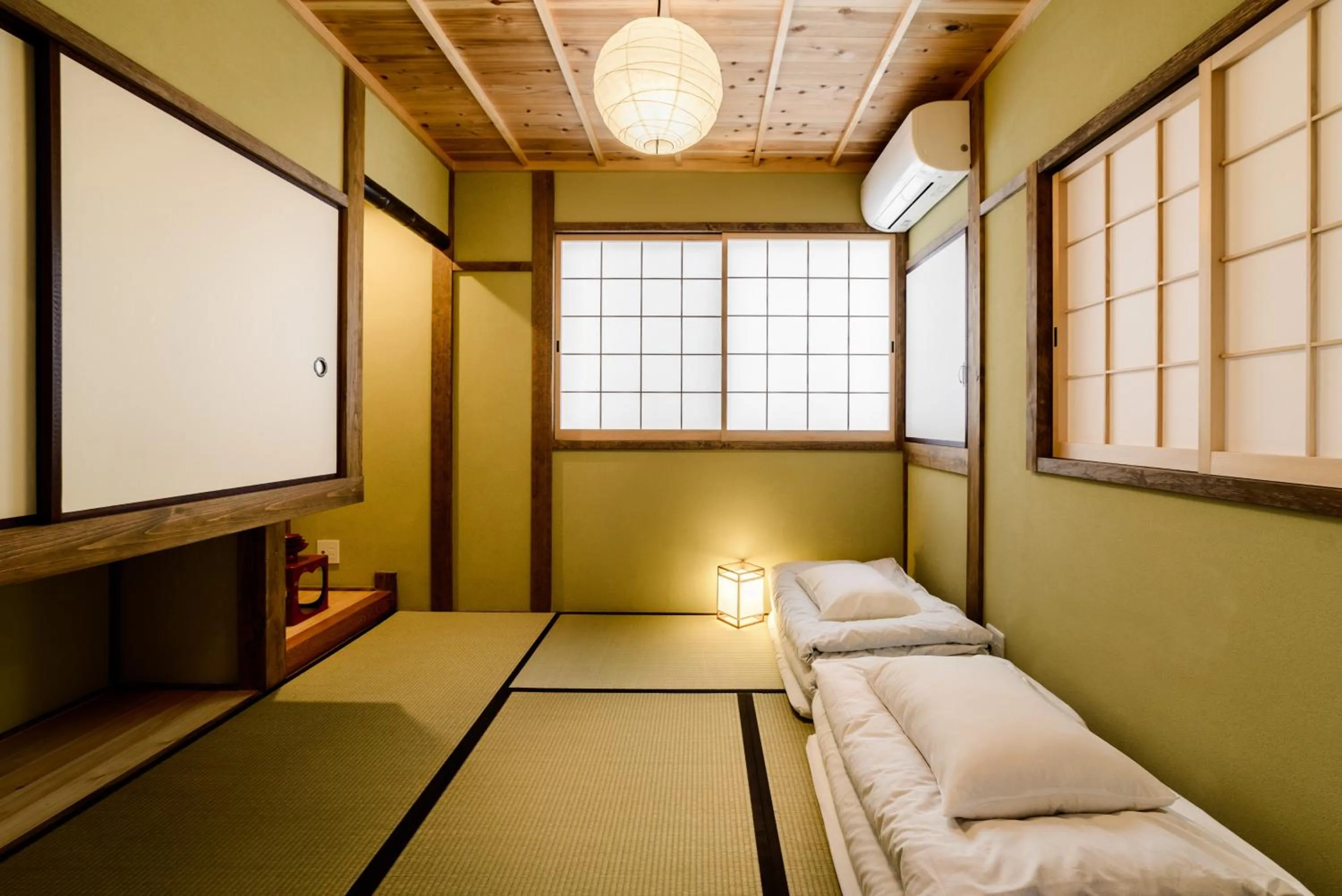 Photo of the whole room, Bed in 京と家 おたびしょ庵 -Kyotoya Otabishoan-