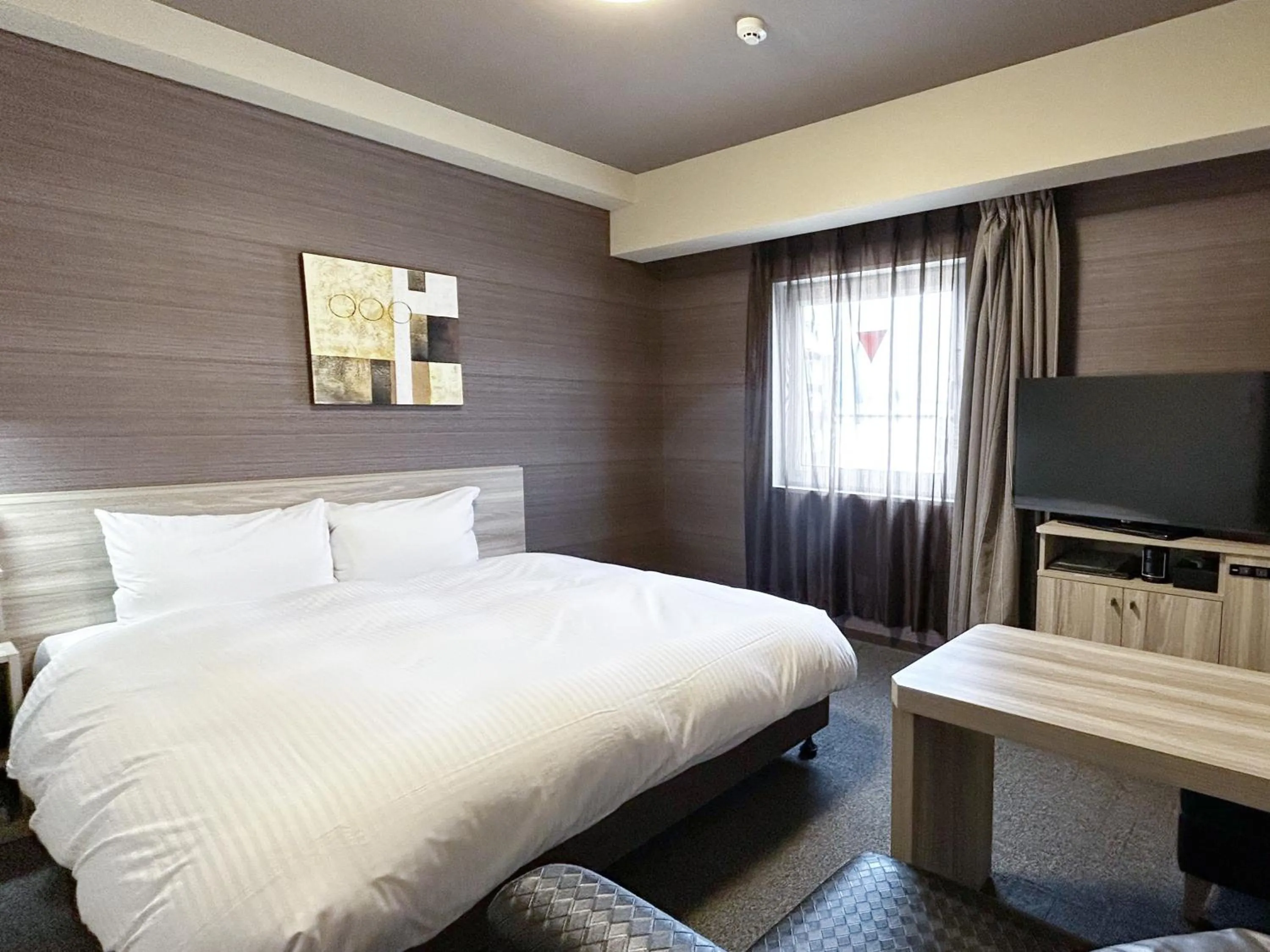 Photo of the whole room, Bed in Hotel Route-Inn Shinshiro