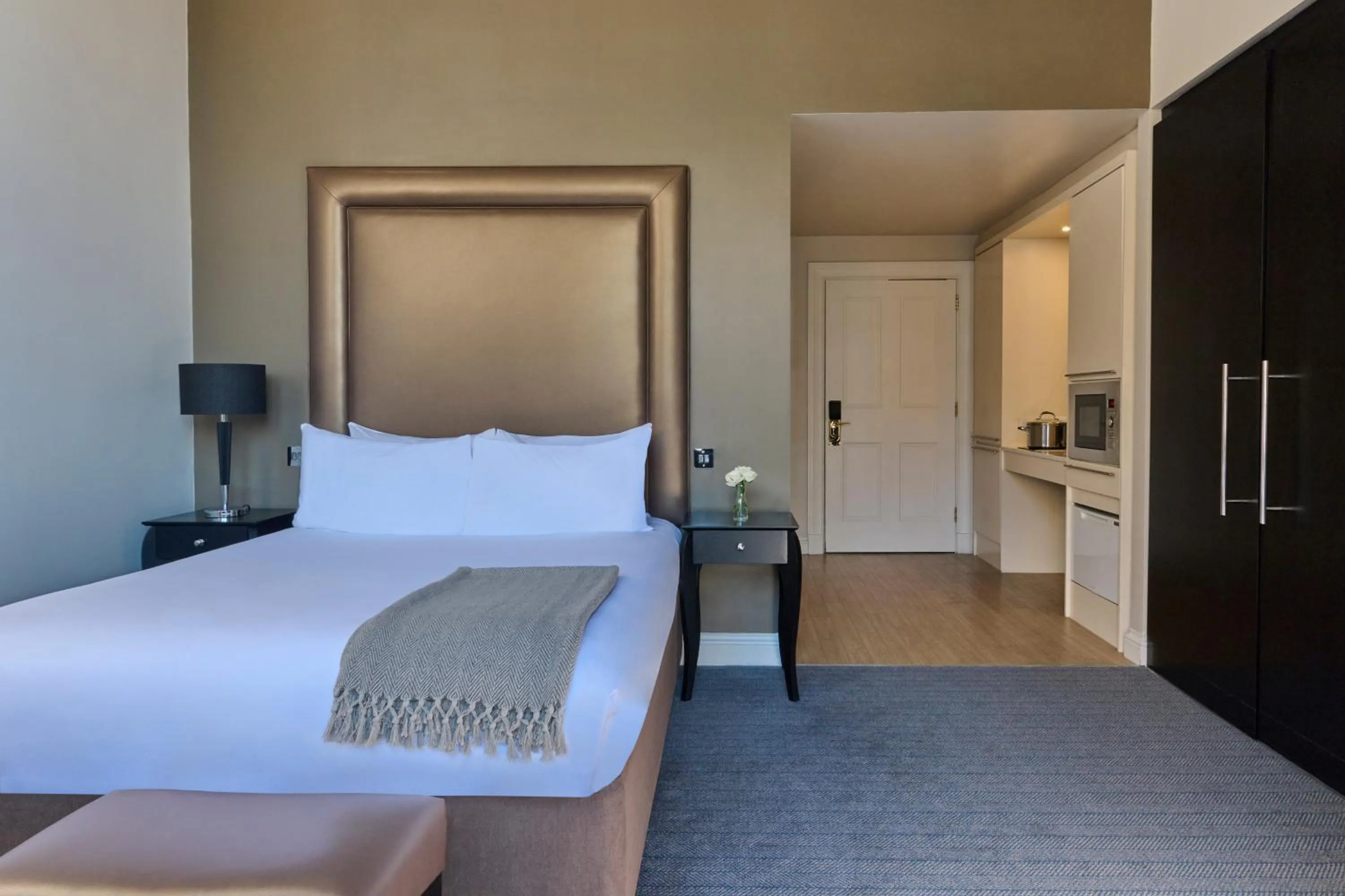 Bed in Fraser Suites Edinburgh