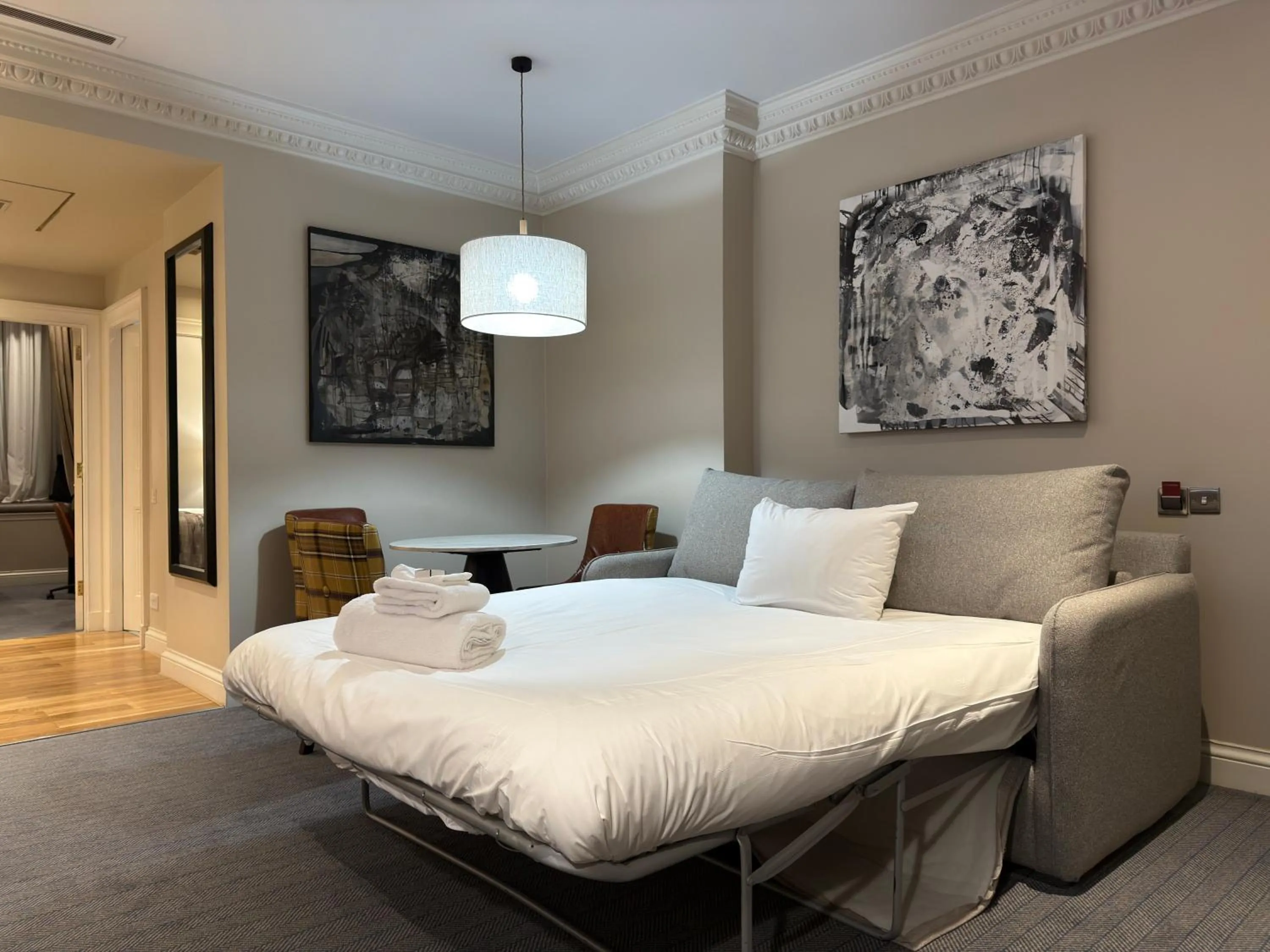 Bed in Fraser Suites Edinburgh