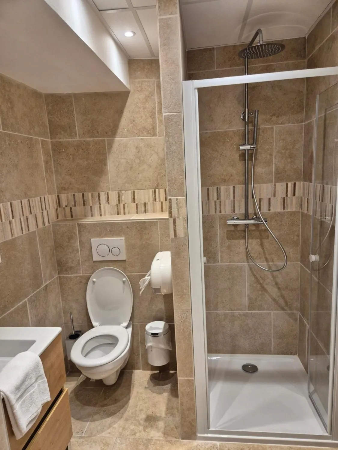 Bathroom in Hôtel-Restaurant Le Blueberry