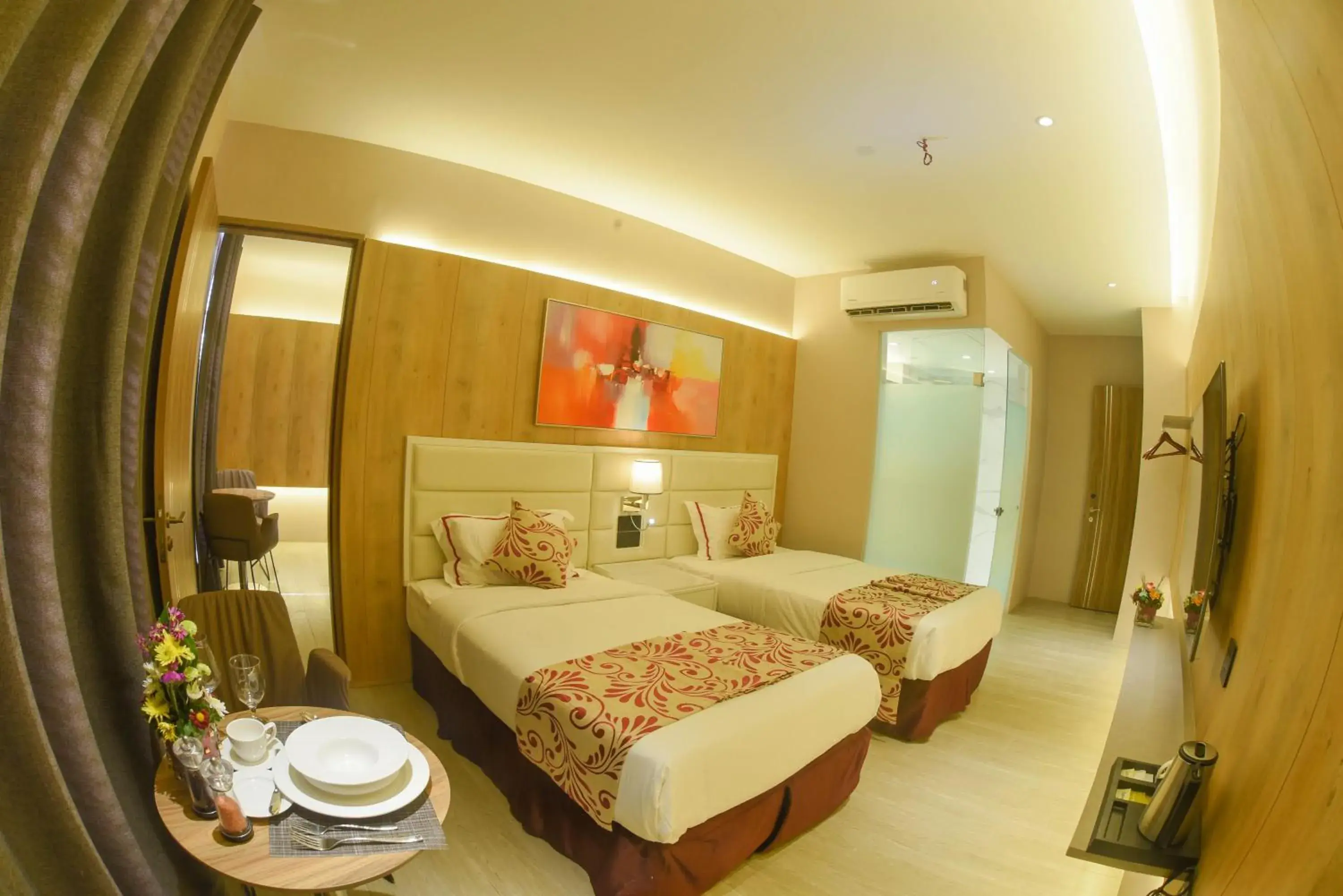 Deluxe Twin Room in Red Hotel Cubao, Quezon City Deluxe Twin Room in Red Hotel Cubao, Quezon City