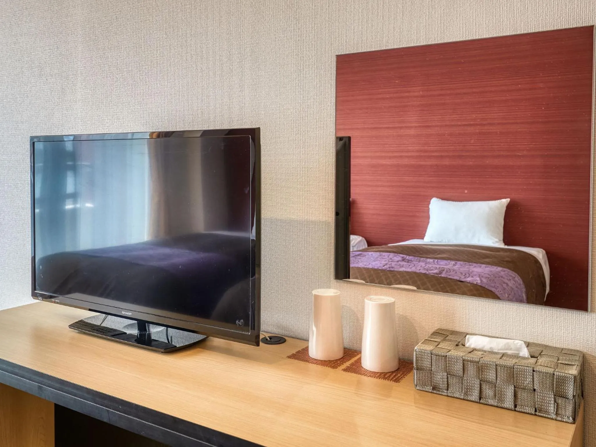 TV and multimedia, Bed in ミチ旅ホテル 読谷