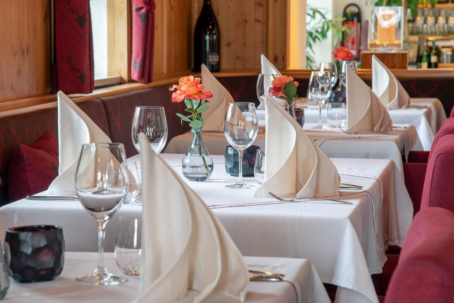 Restaurant/places to eat in Hotel Neuer am See