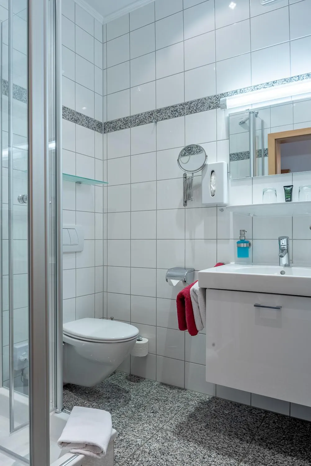 Bathroom in Hotel Neuer am See