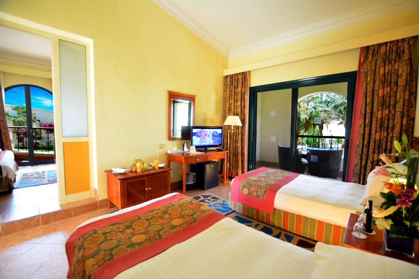 Bed in Island View Resort