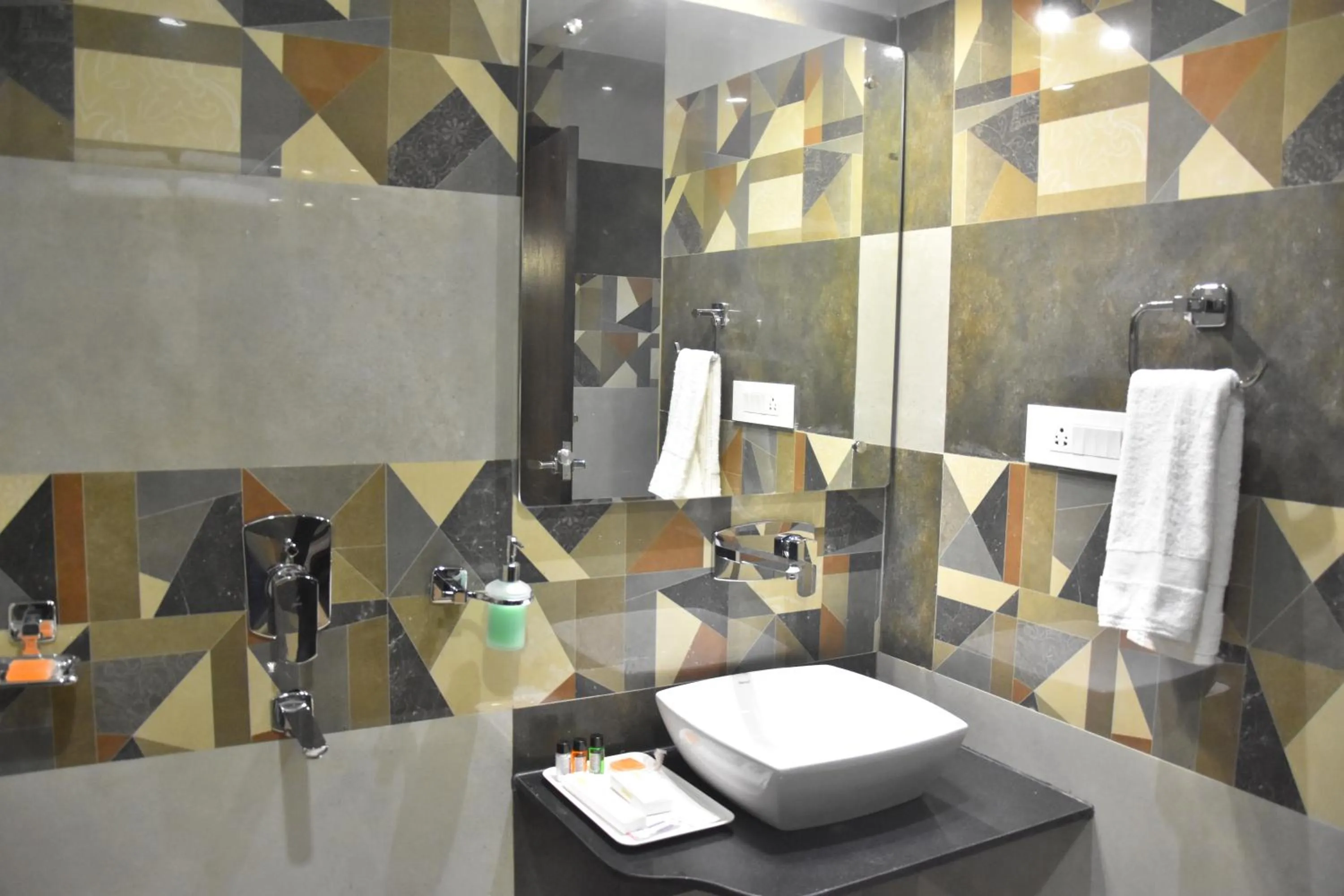 Bathroom in Hotel Abhinav International