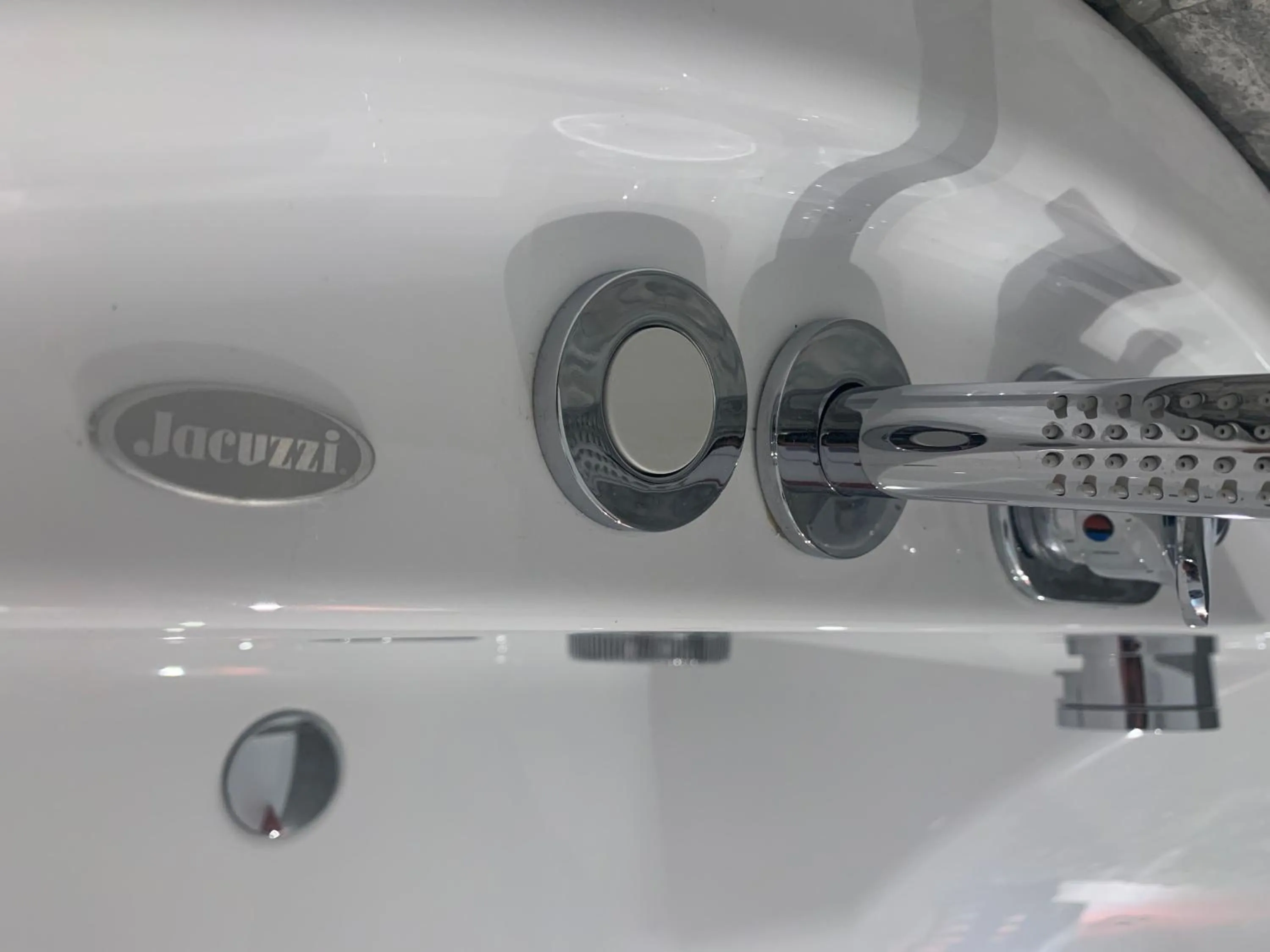 Bath in Cellamare Suite & Spa