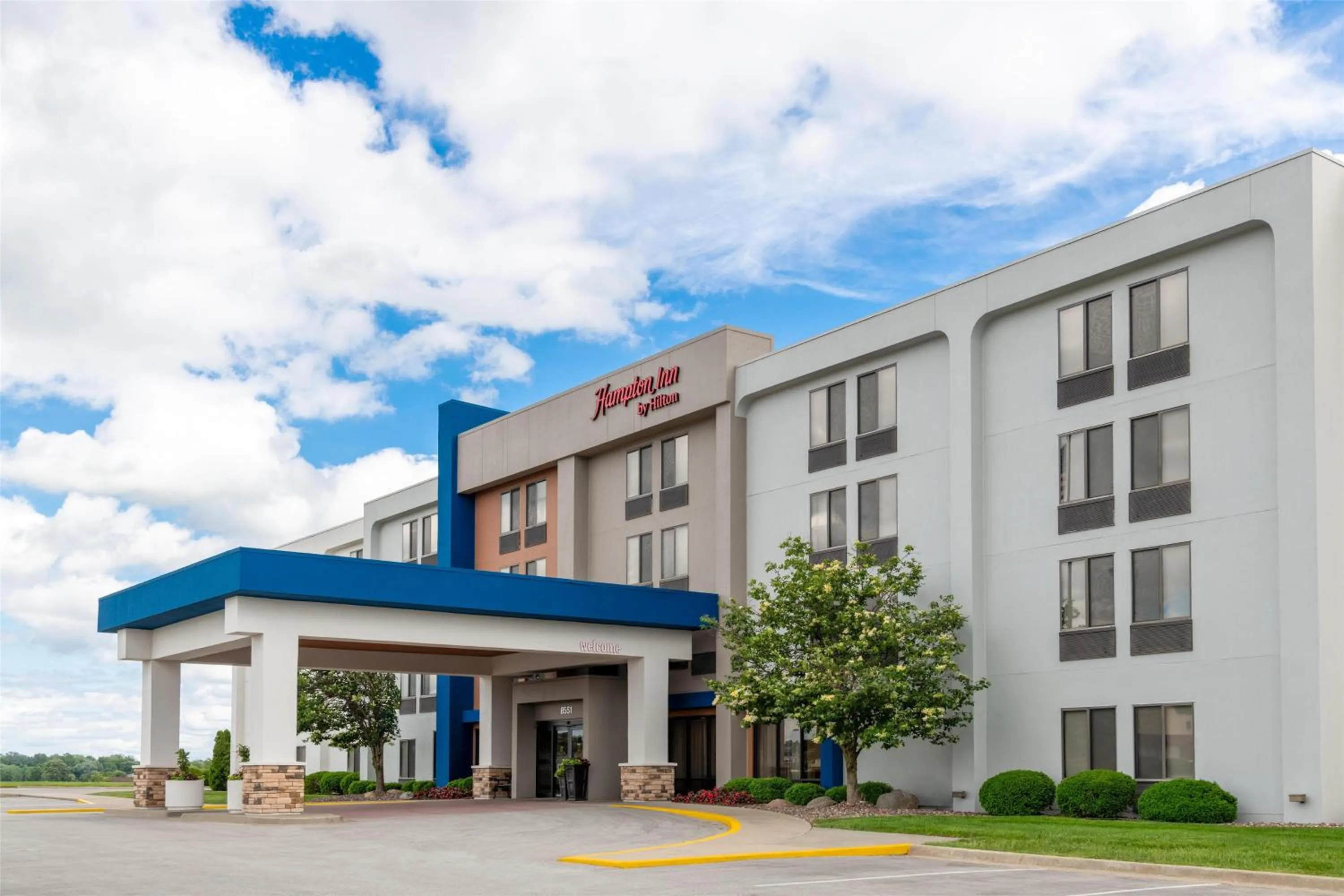 Property building in Hampton Inn Kansas City Liberty