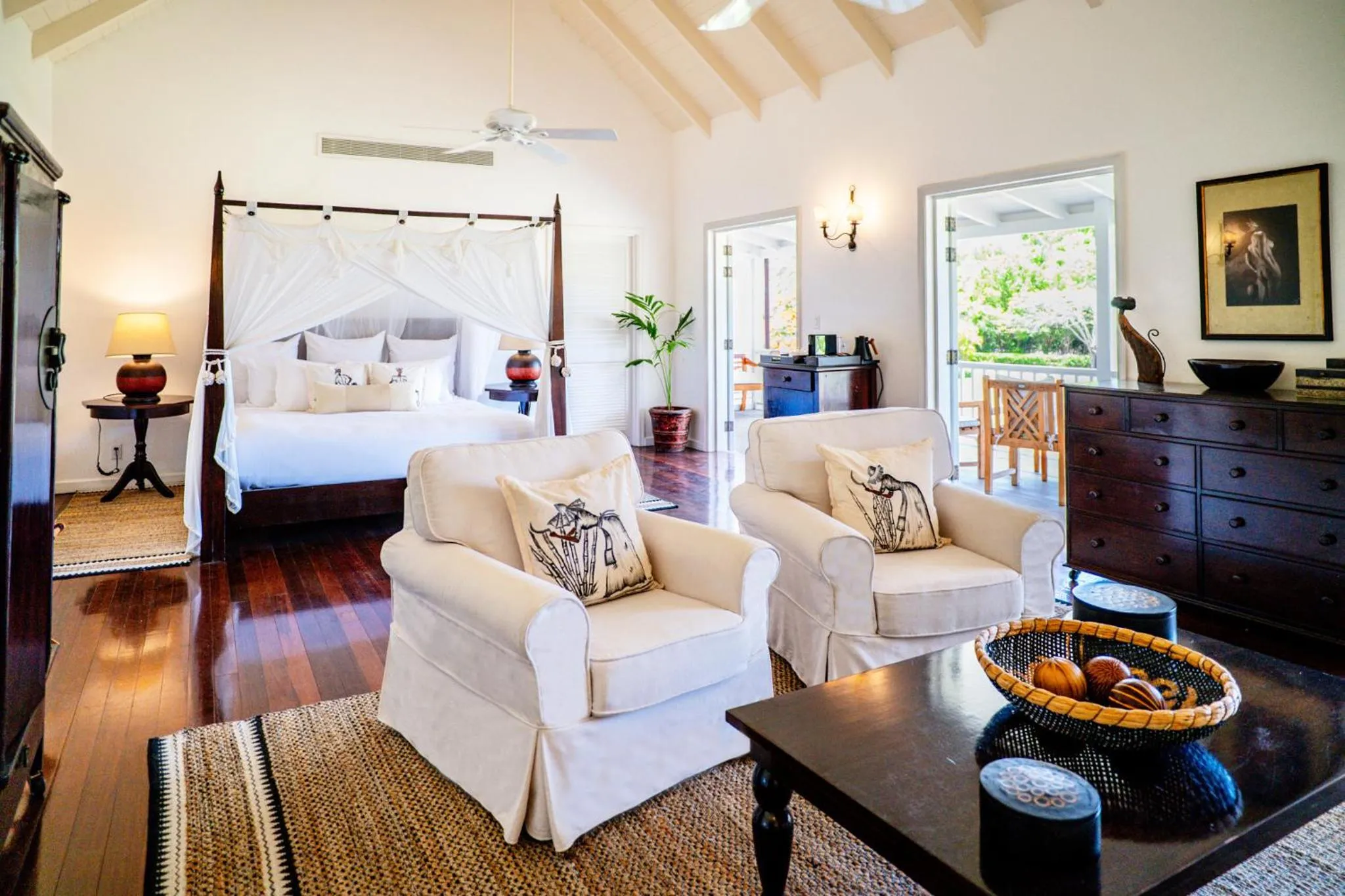 Bed in The Inn at English Harbour