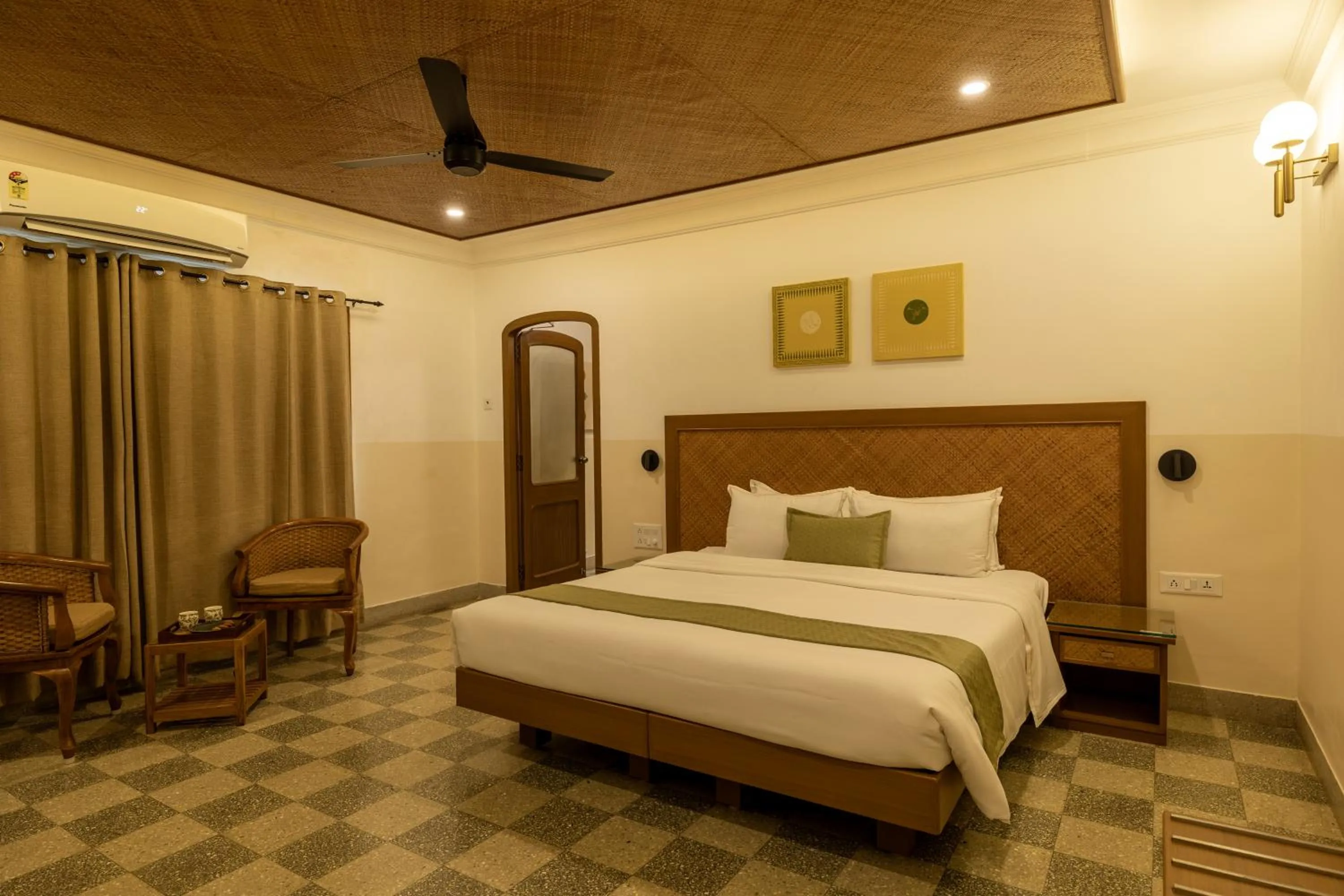 Bed in Hanu Reddy Residences, Poes Garden - Boutique Urban Retreat