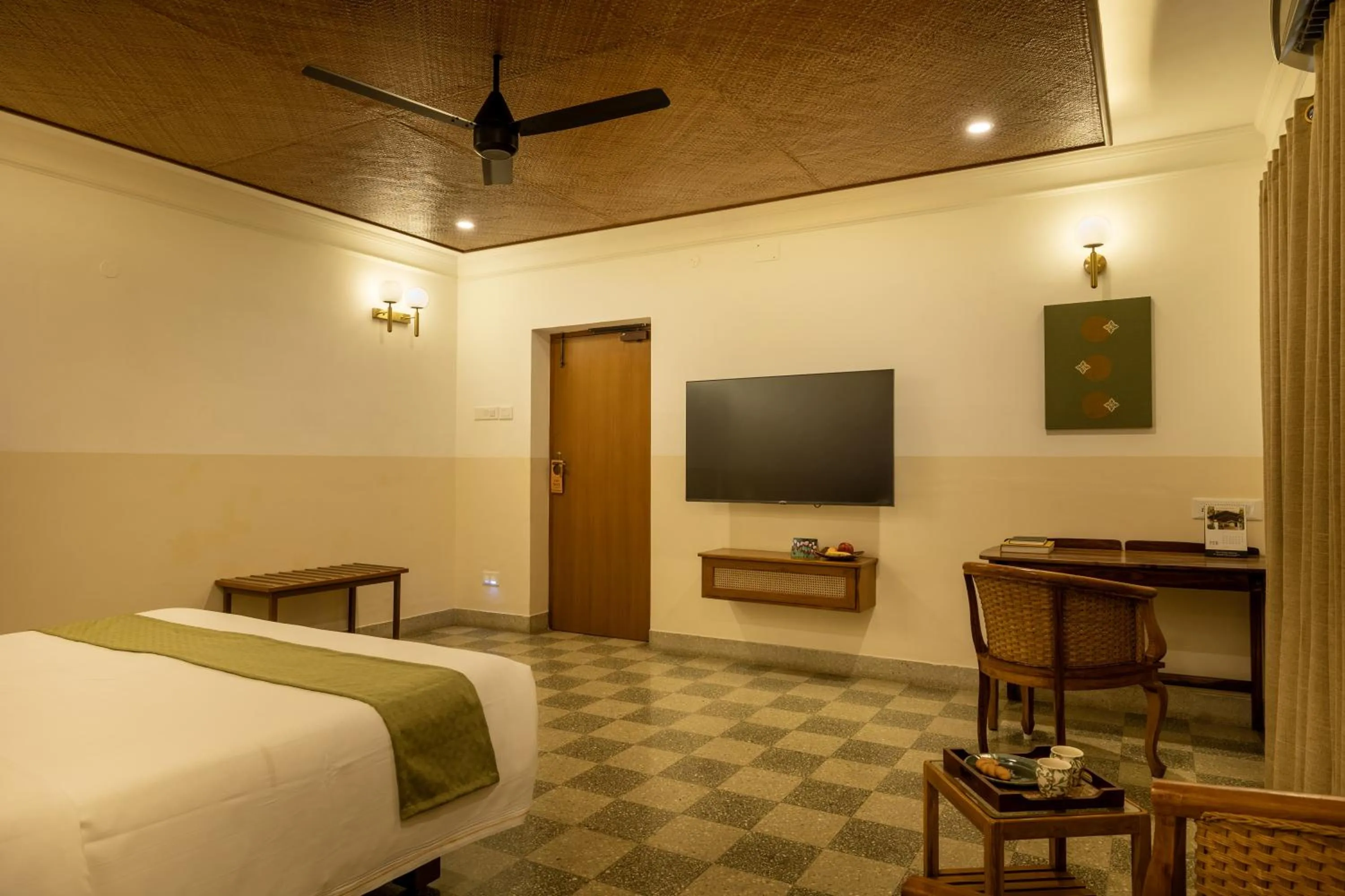 Bed in Hanu Reddy Residences, Poes Garden - Boutique Urban Retreat