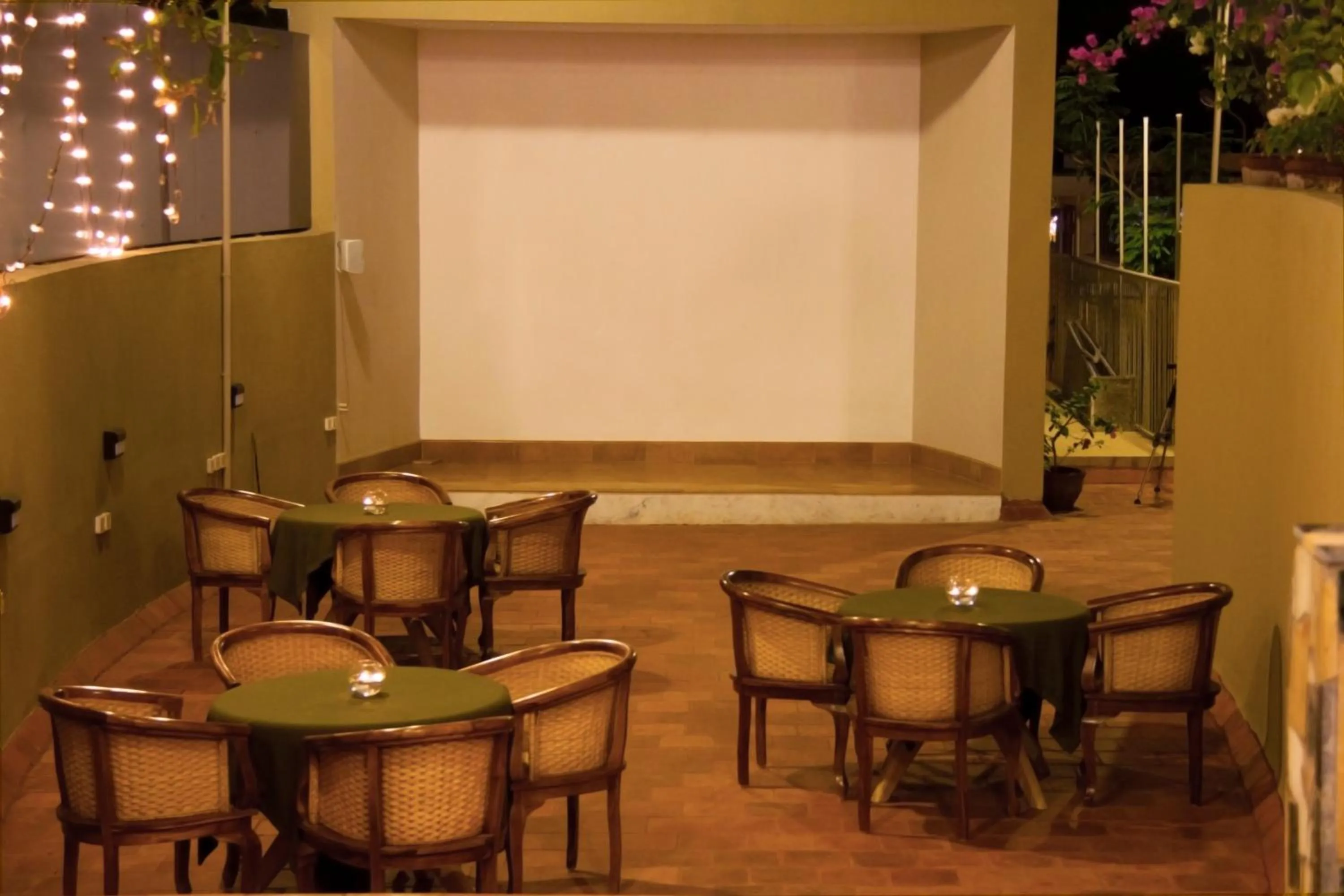 Banquet/Function facilities in Hanu Reddy Residences Poes Garden