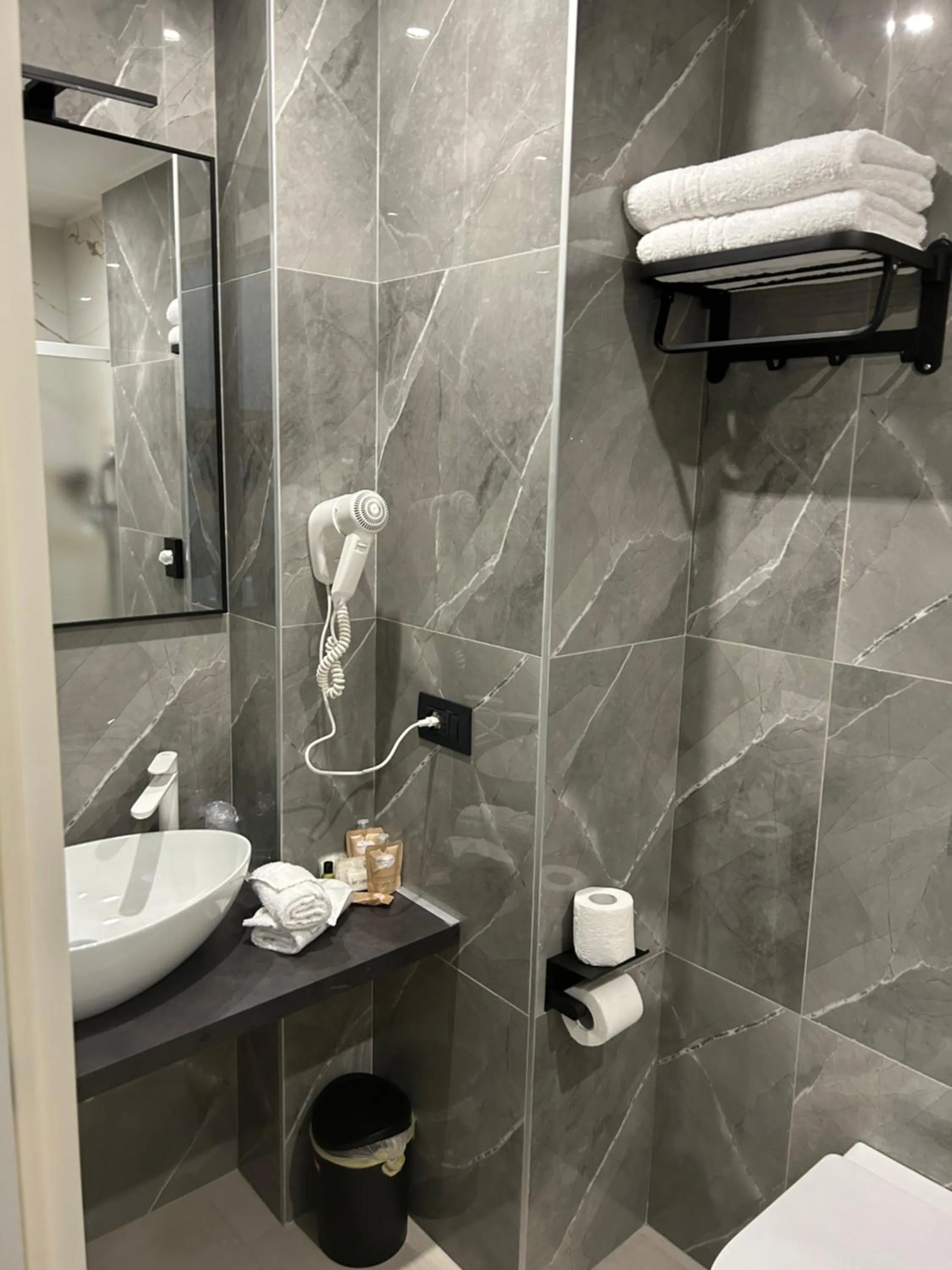 Bathroom in Hotel Stradivari