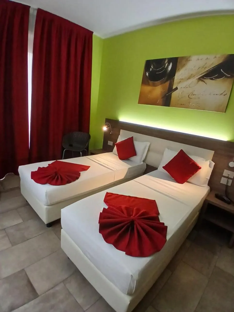 Bedroom, Bed in Hotel Stradivari