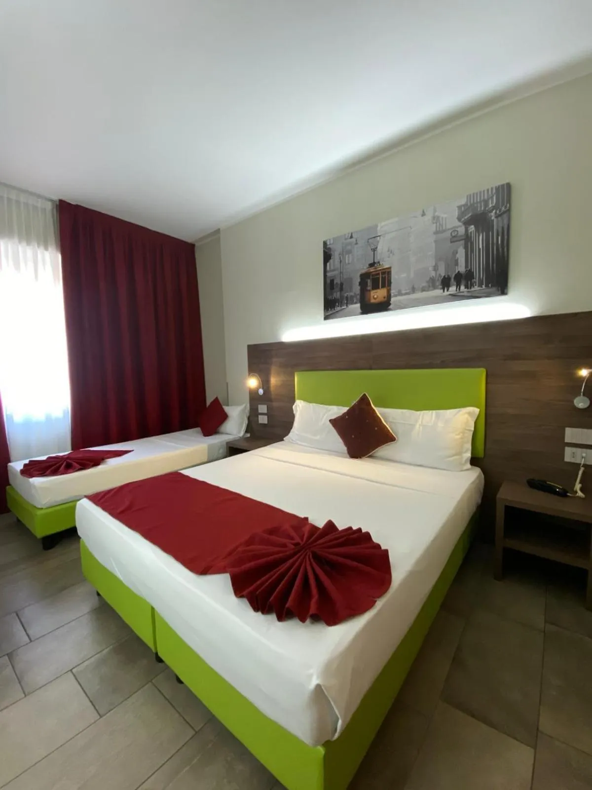 Photo of the whole room, Bed in Hotel Stradivari