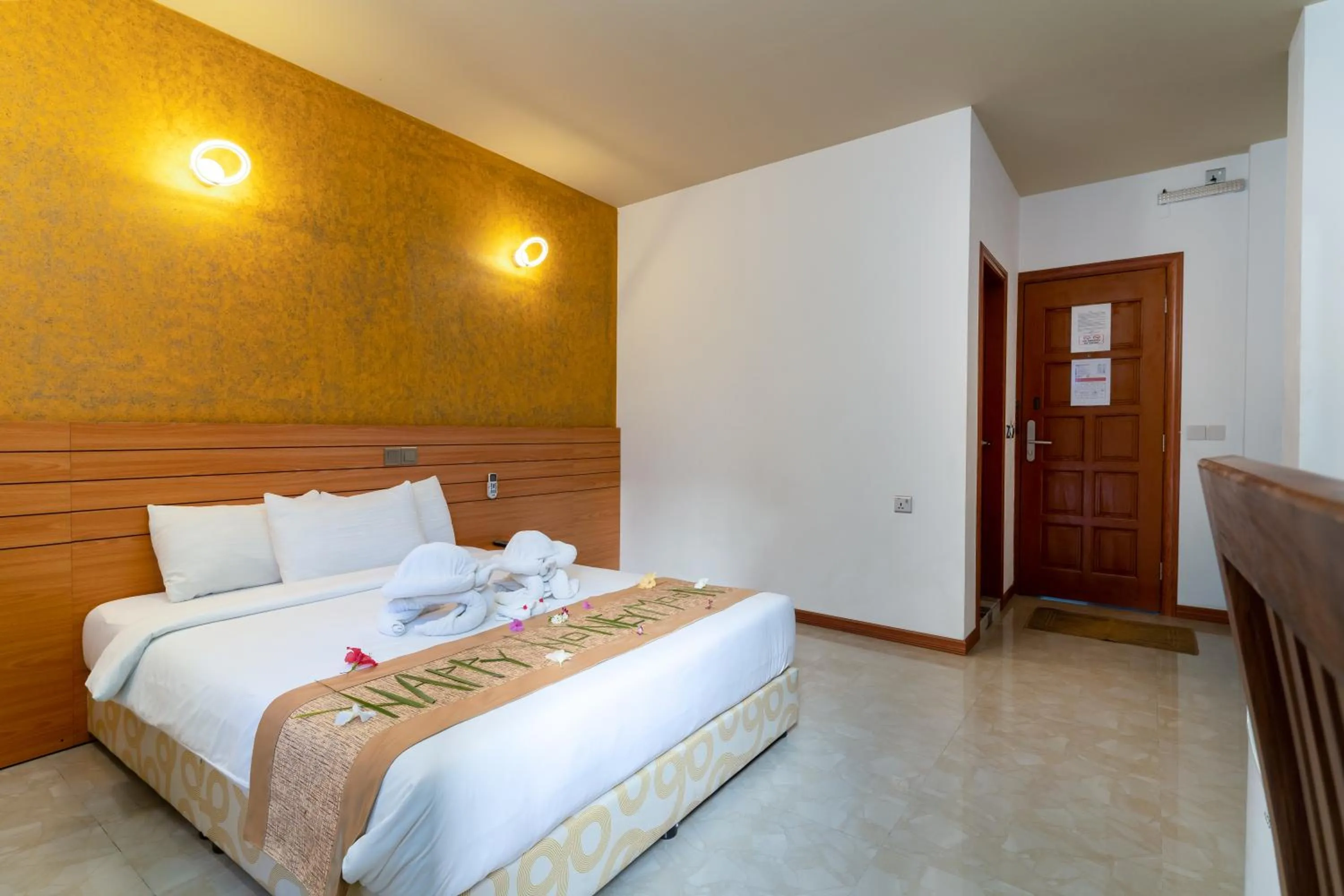 Bed in Nala Veli Beach & Spa