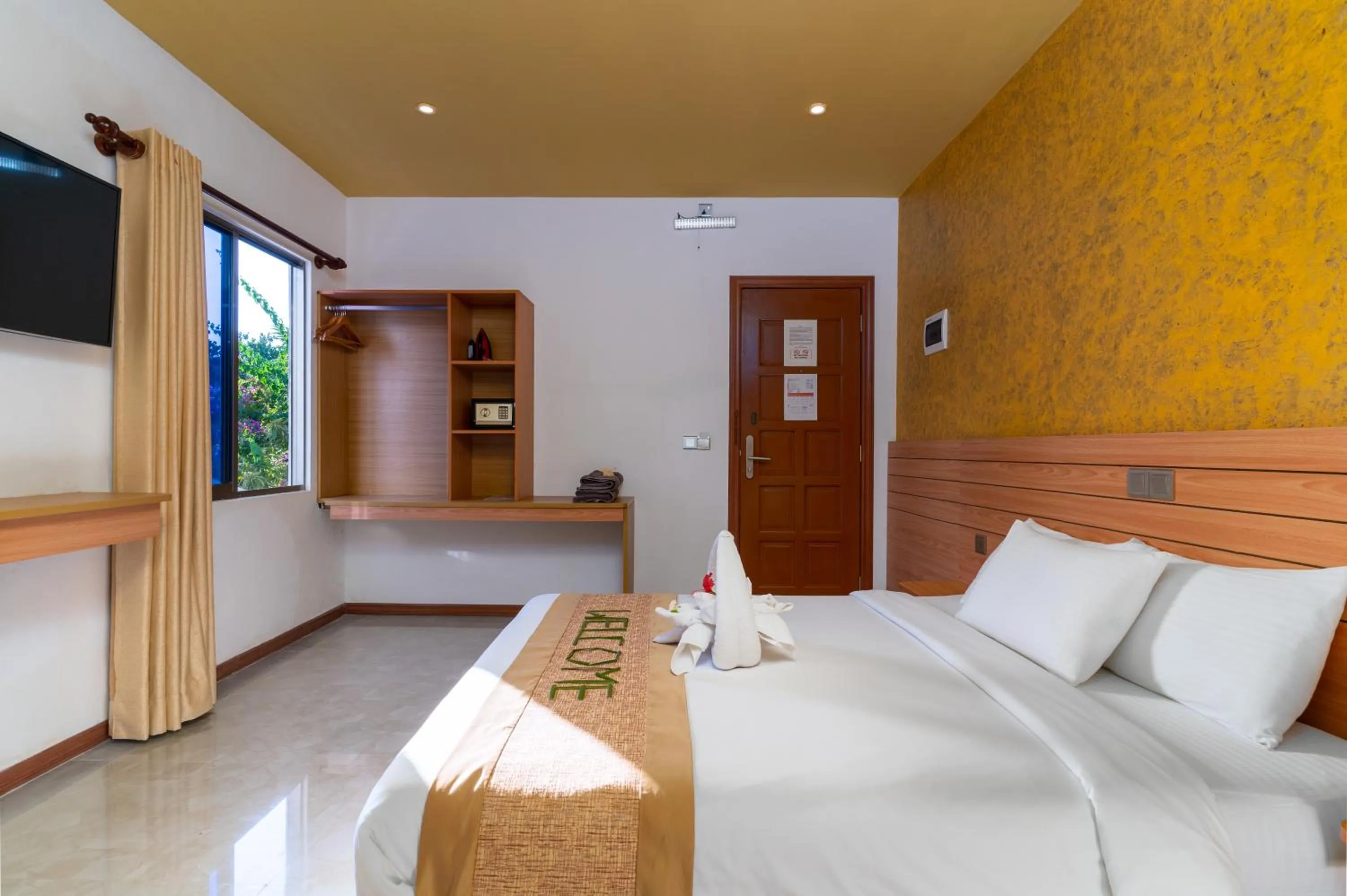 Bed in Nala Veli Beach & Spa