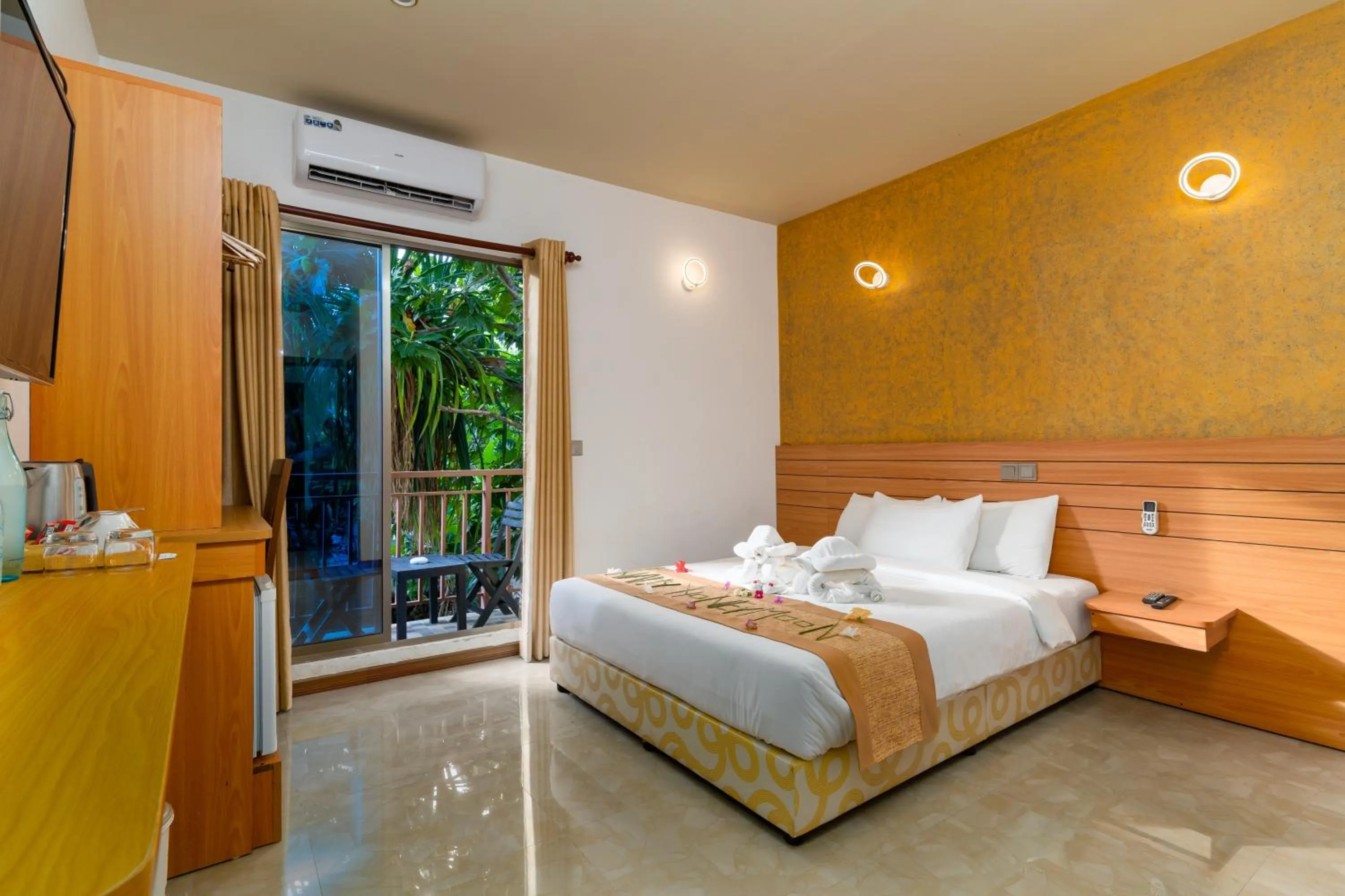 Bed in Nala Veli Beach & Spa
