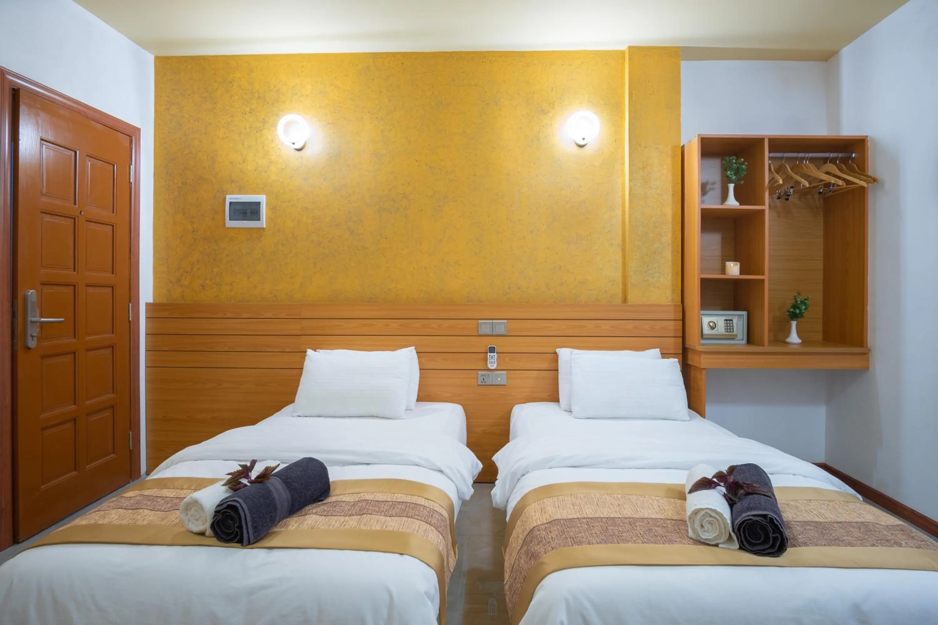 Bed in Nala Veli Beach & Spa