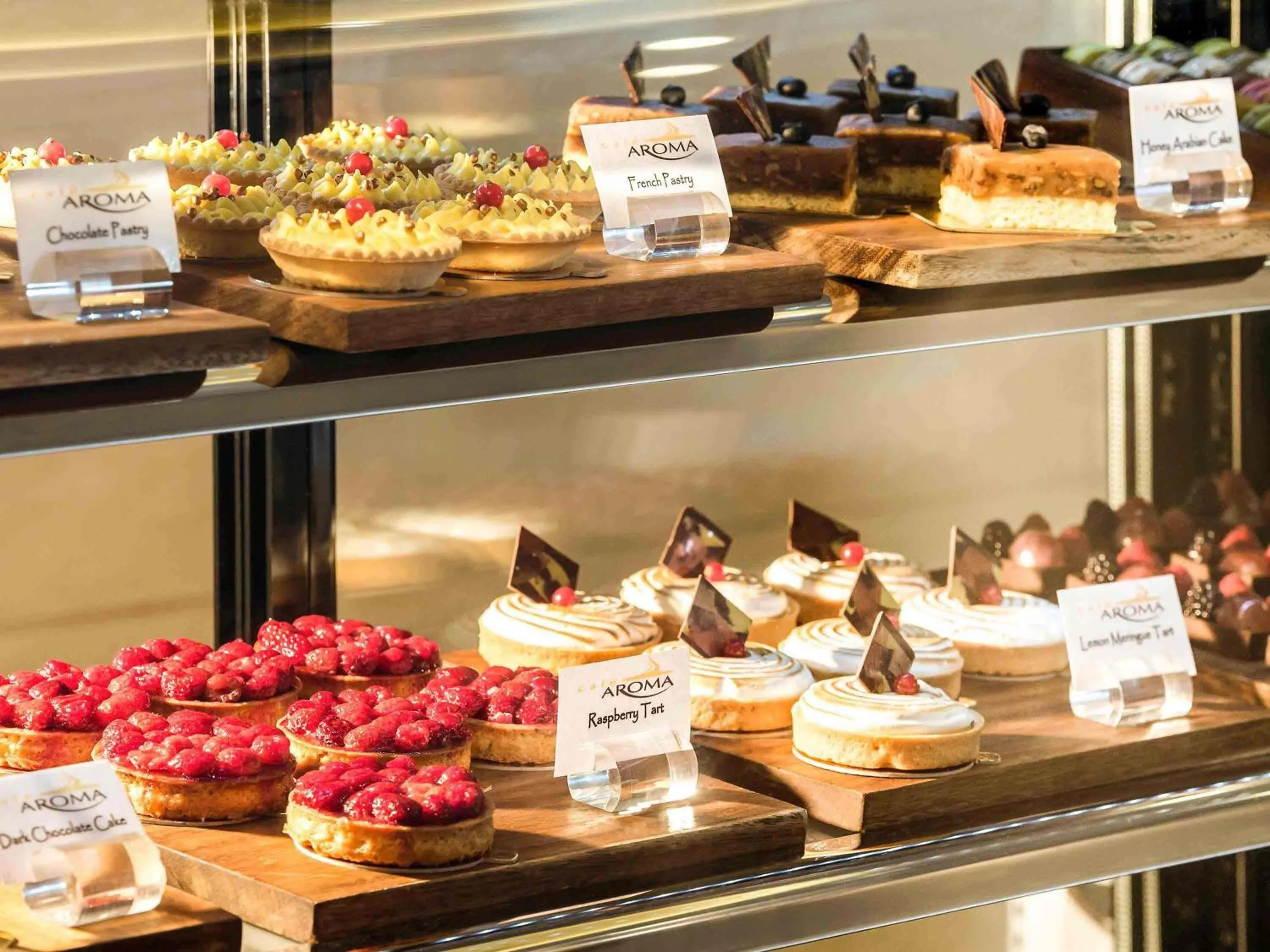 Restaurant/places to eat in Ibis Abu Dhabi Gate