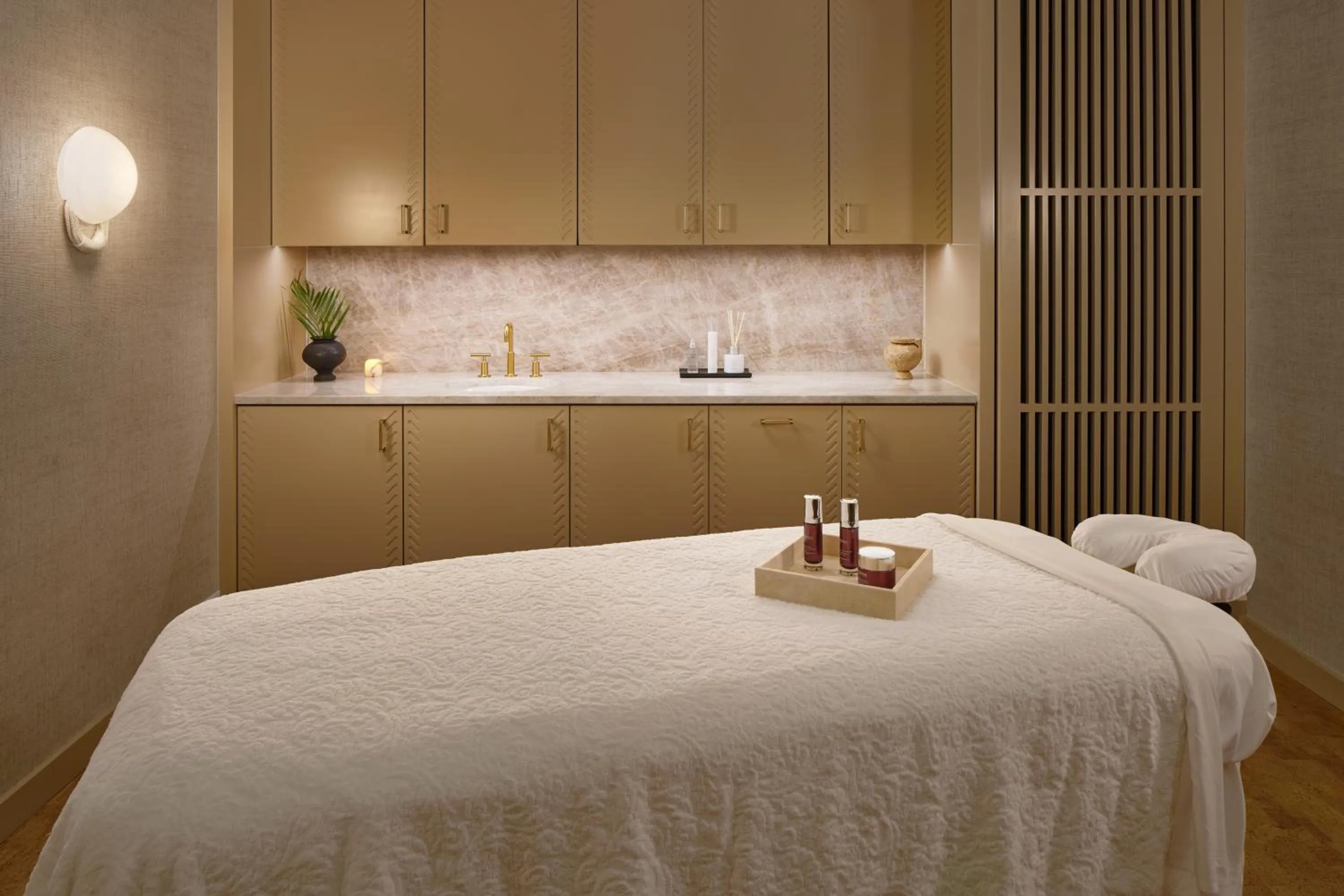 Spa and wellness centre/facilities, Bed in The Ritz-Carlton, Grand Cayman