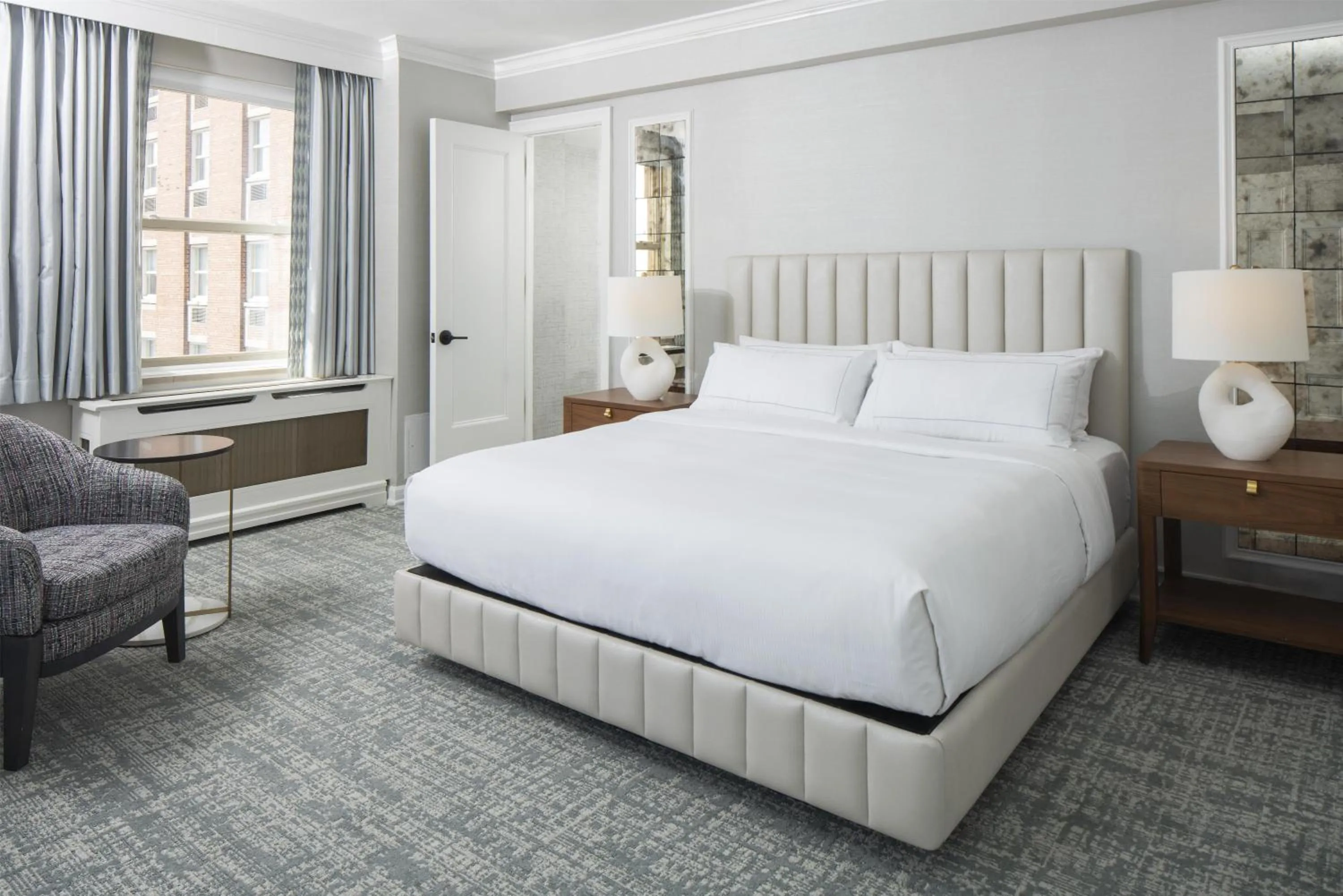 Bed in Hilton Milwaukee