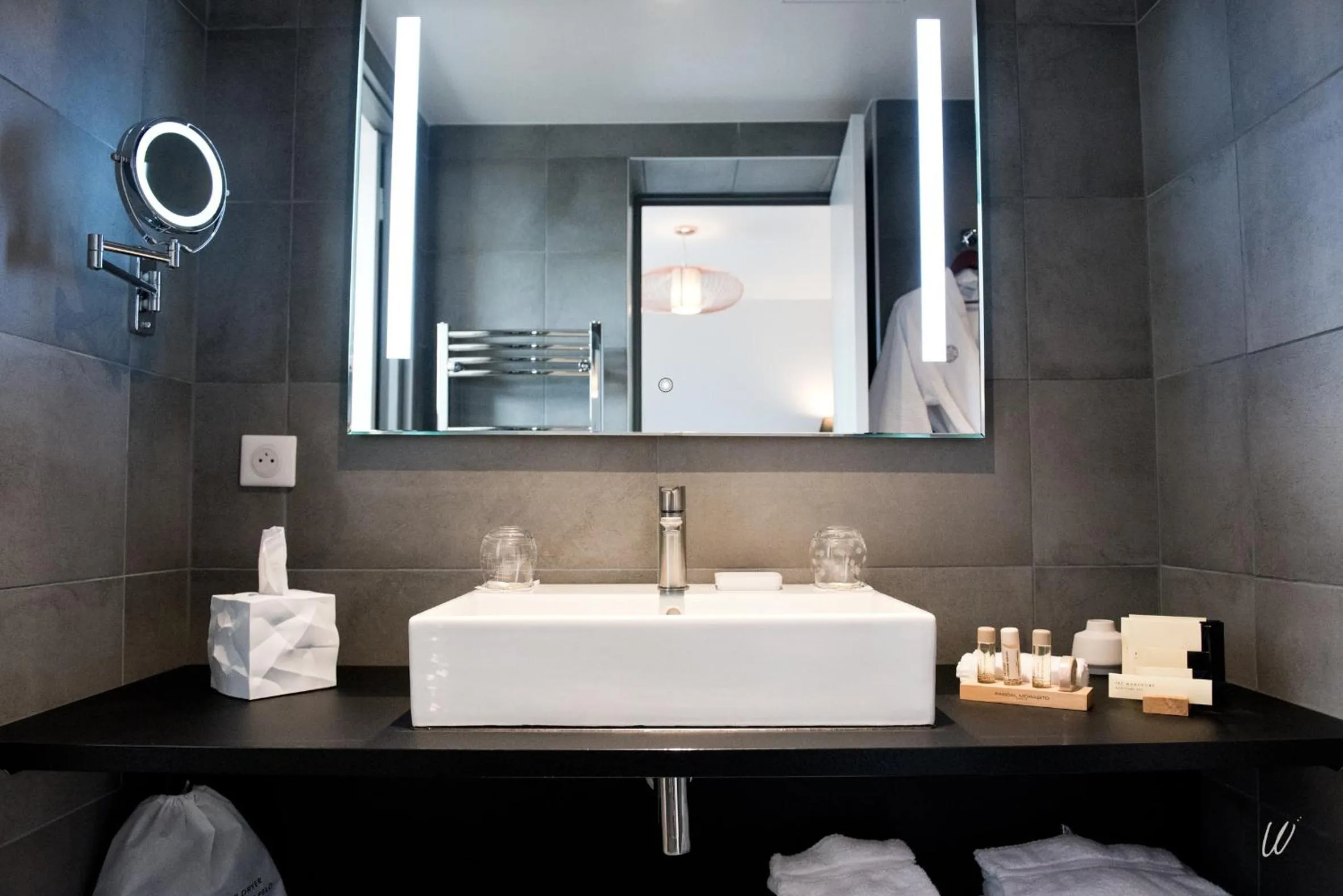 Bathroom in Armes de Champagne Hôtel & Spa