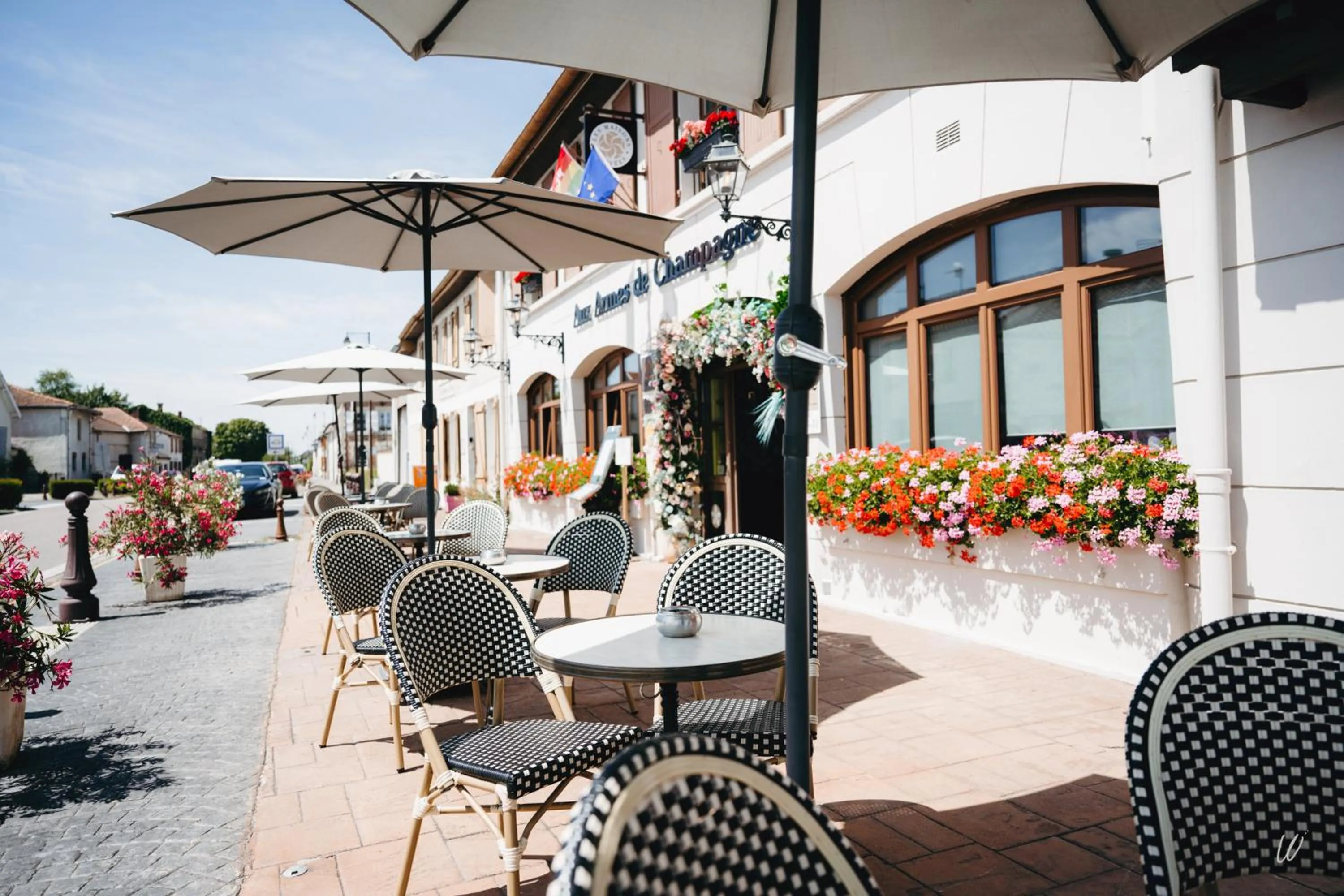 Property building in Armes de Champagne