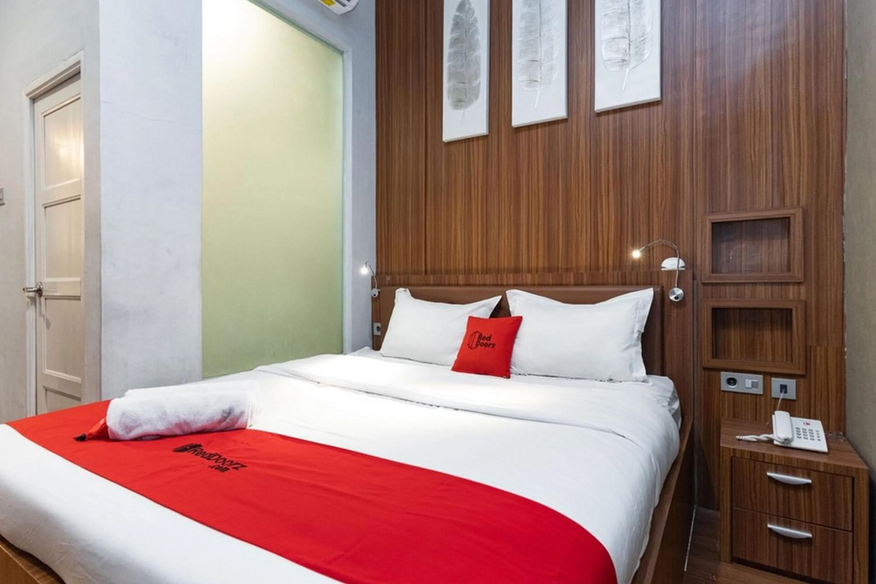 Bed in RedDoorz Premium near Centre Point Mall Medan