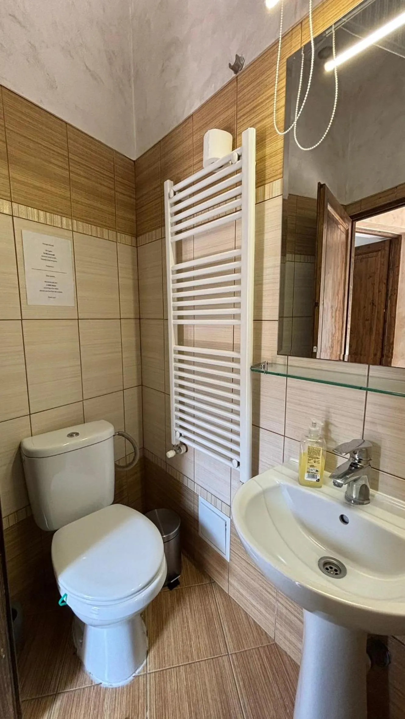 Pannónia Rooms and Apartments