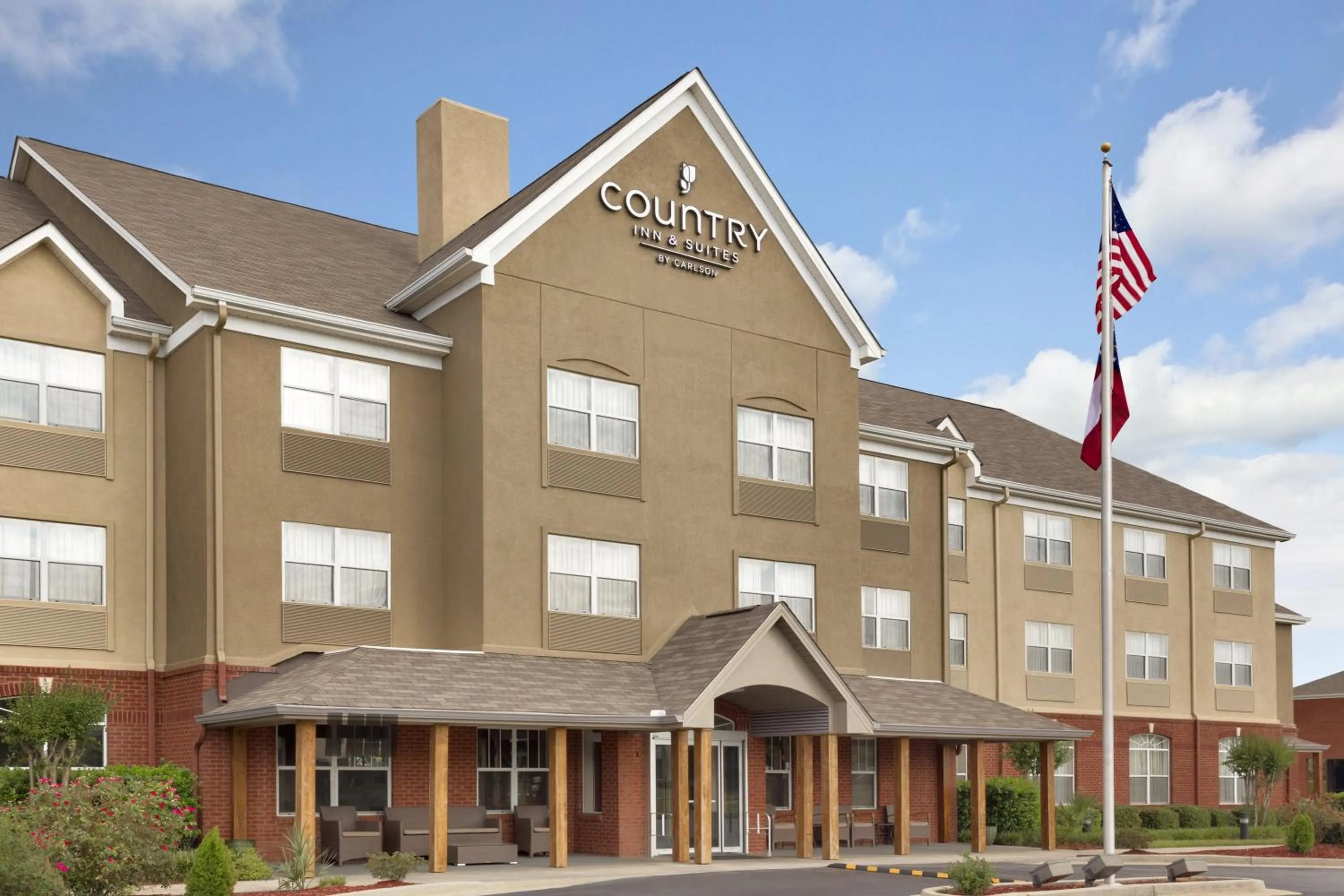 Facade/entrance in Country Inn & Suites by Radisson, Warner Robins, GA