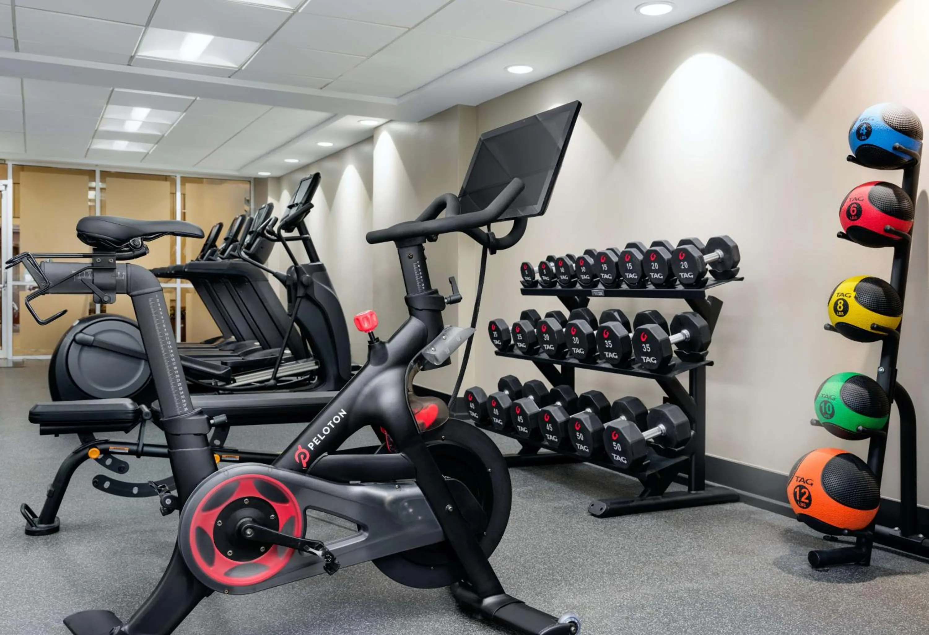 Fitness centre/facilities in Embassy Suites by Hilton Memphis East Germantown Area