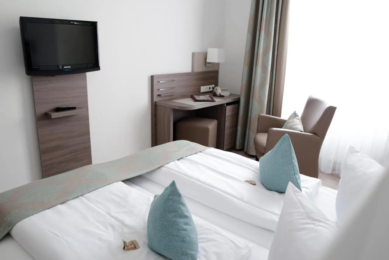 Bed in Heerens Hotel