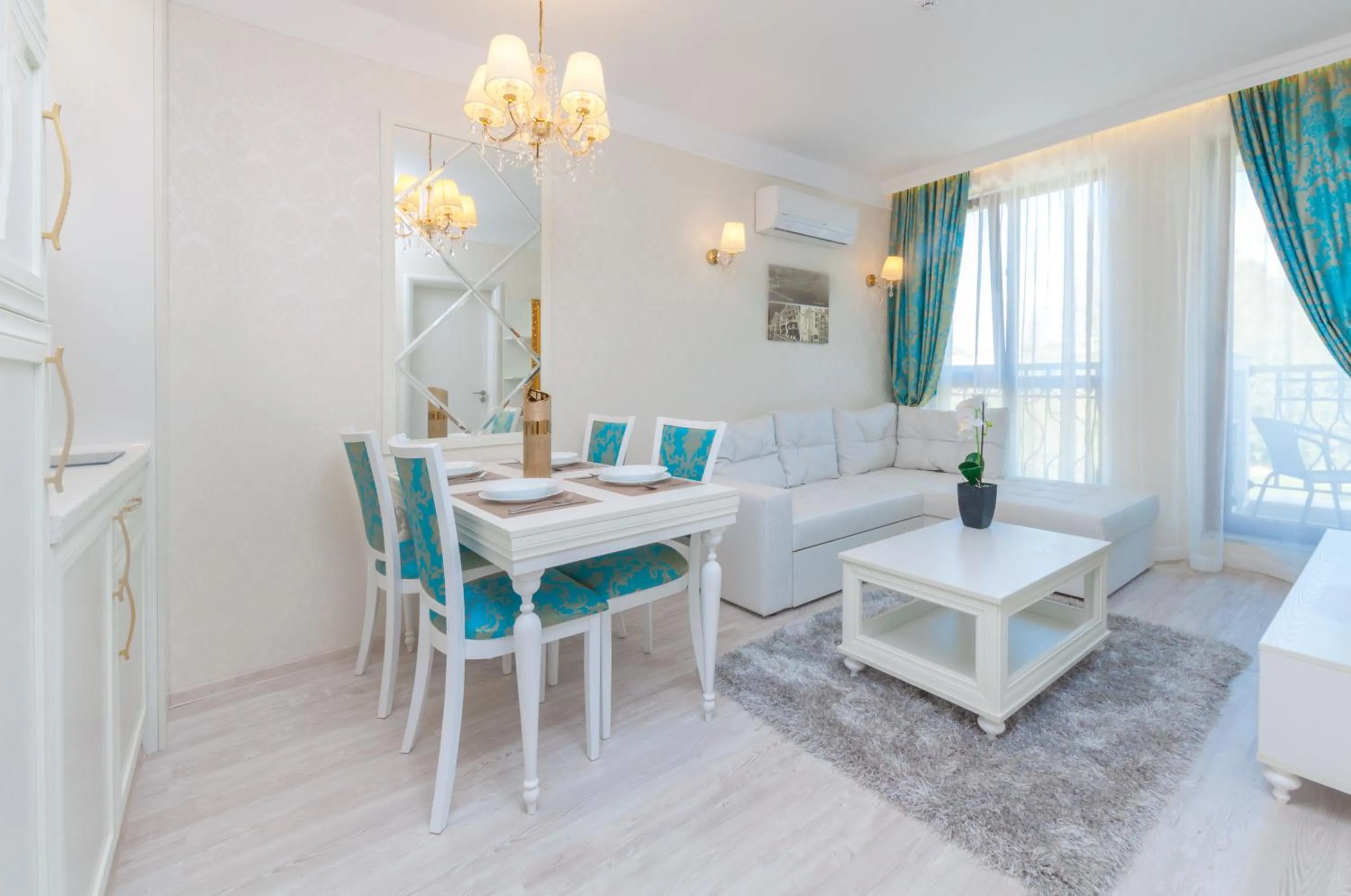 Kitchen or kitchenette in Harmony Suites Grand Resort