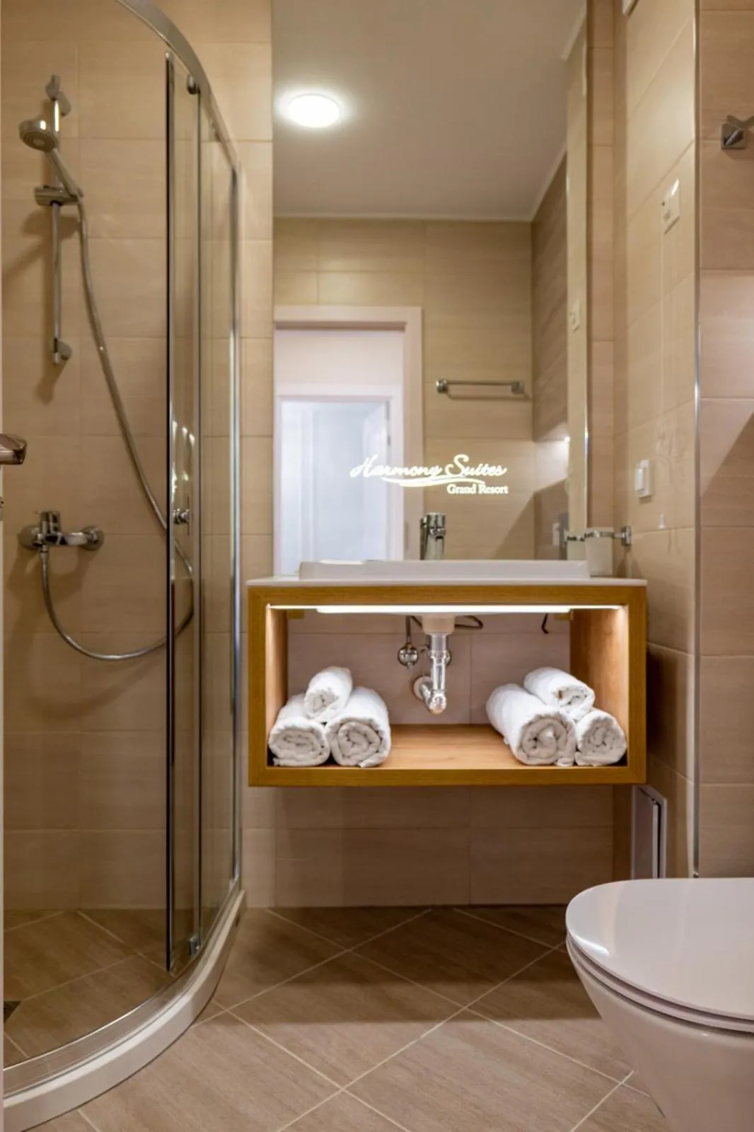 Shower in Harmony Suites Grand Resort