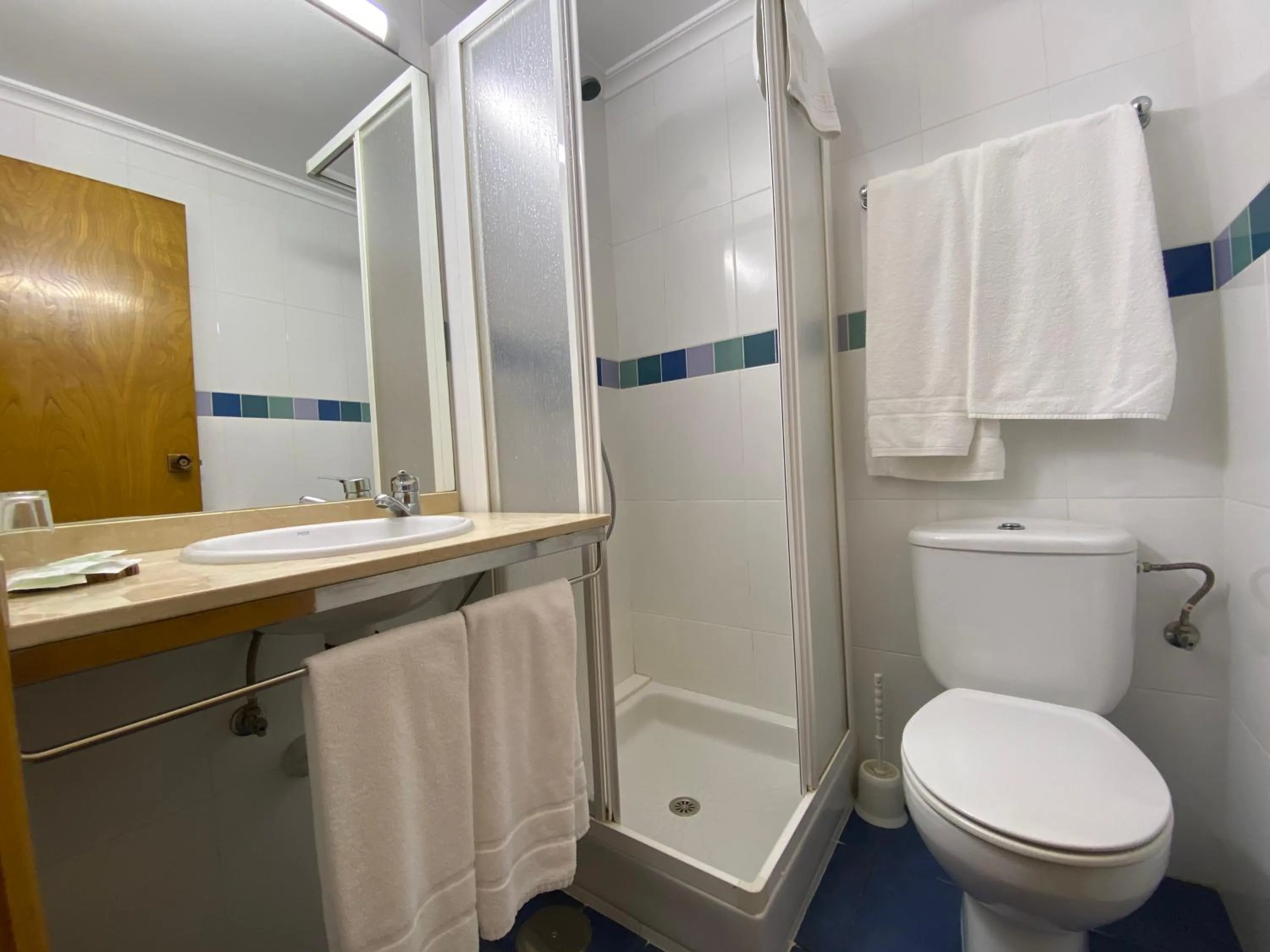 Shower in Pensión Venus