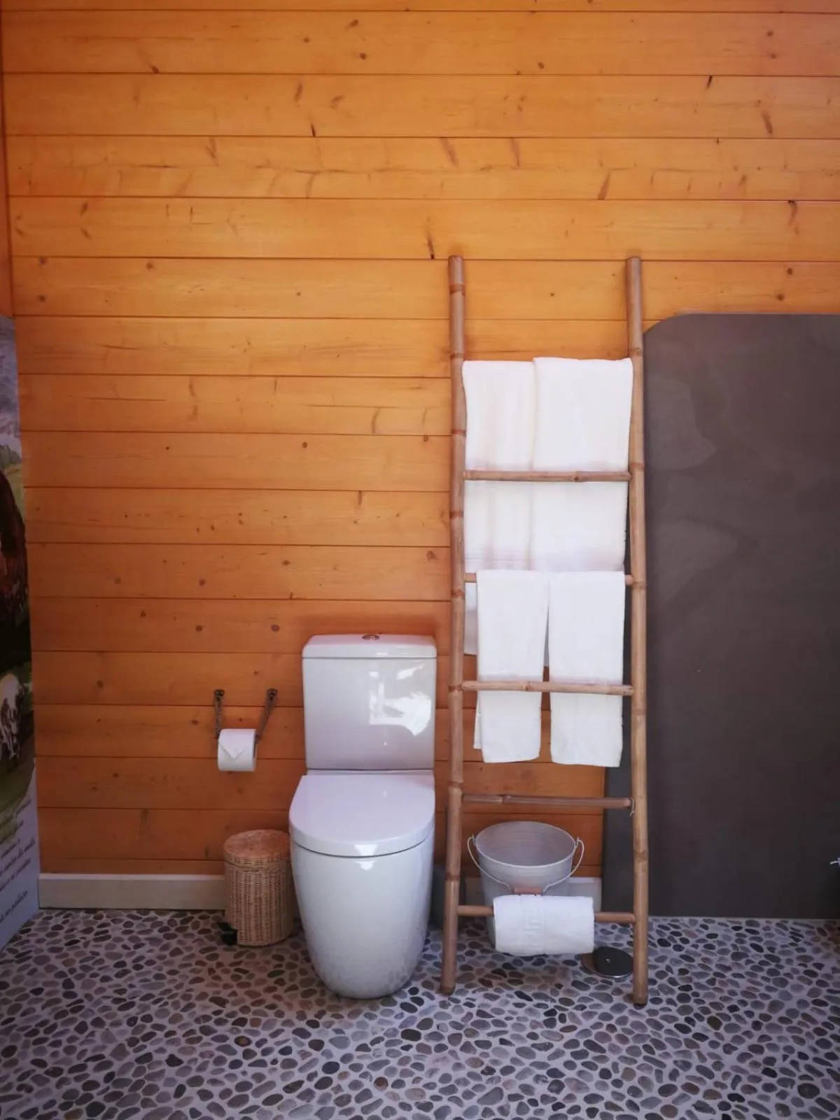 Shower in Cabanas da Ría