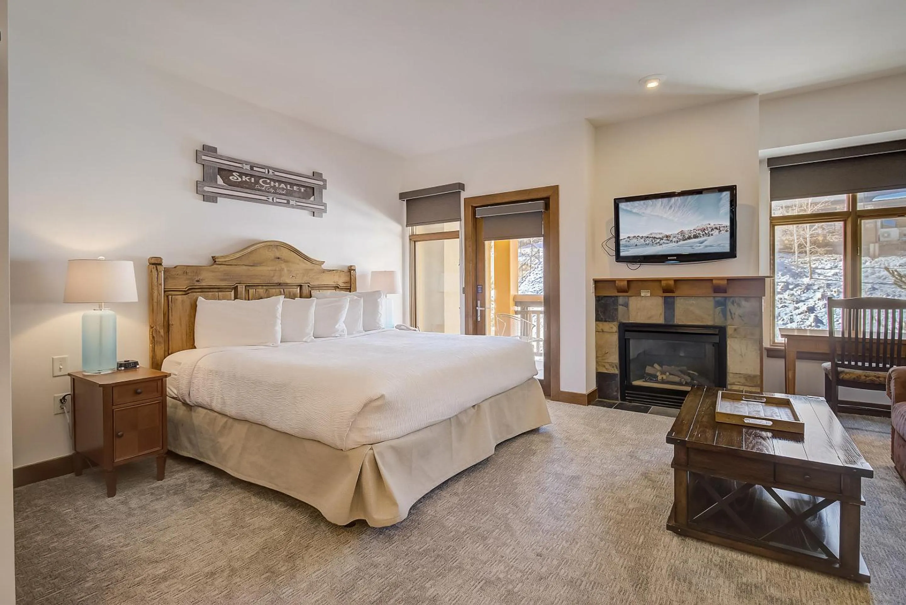 Bedroom, Bed in Sundial Lodge by All Seasons Resort Lodging