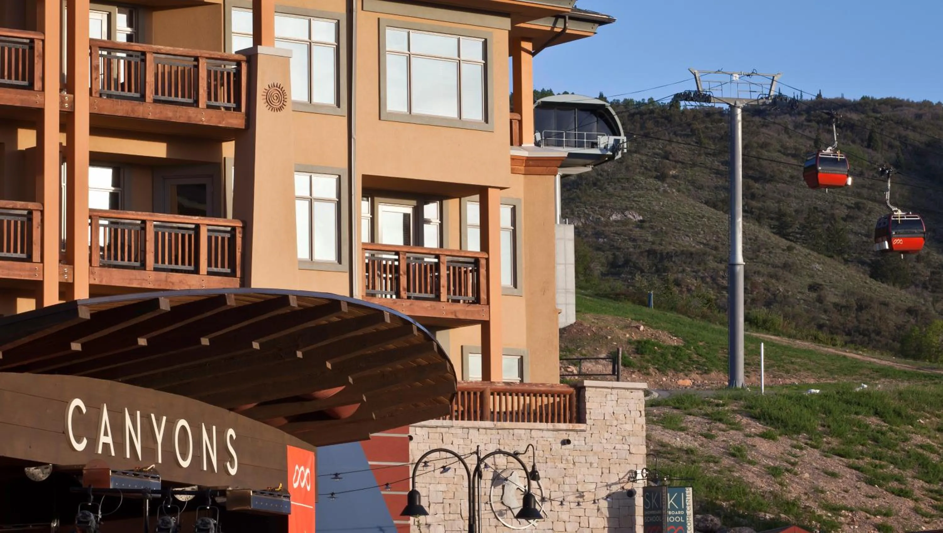 Skiing in Sundial Lodge by All Seasons Resort Lodging