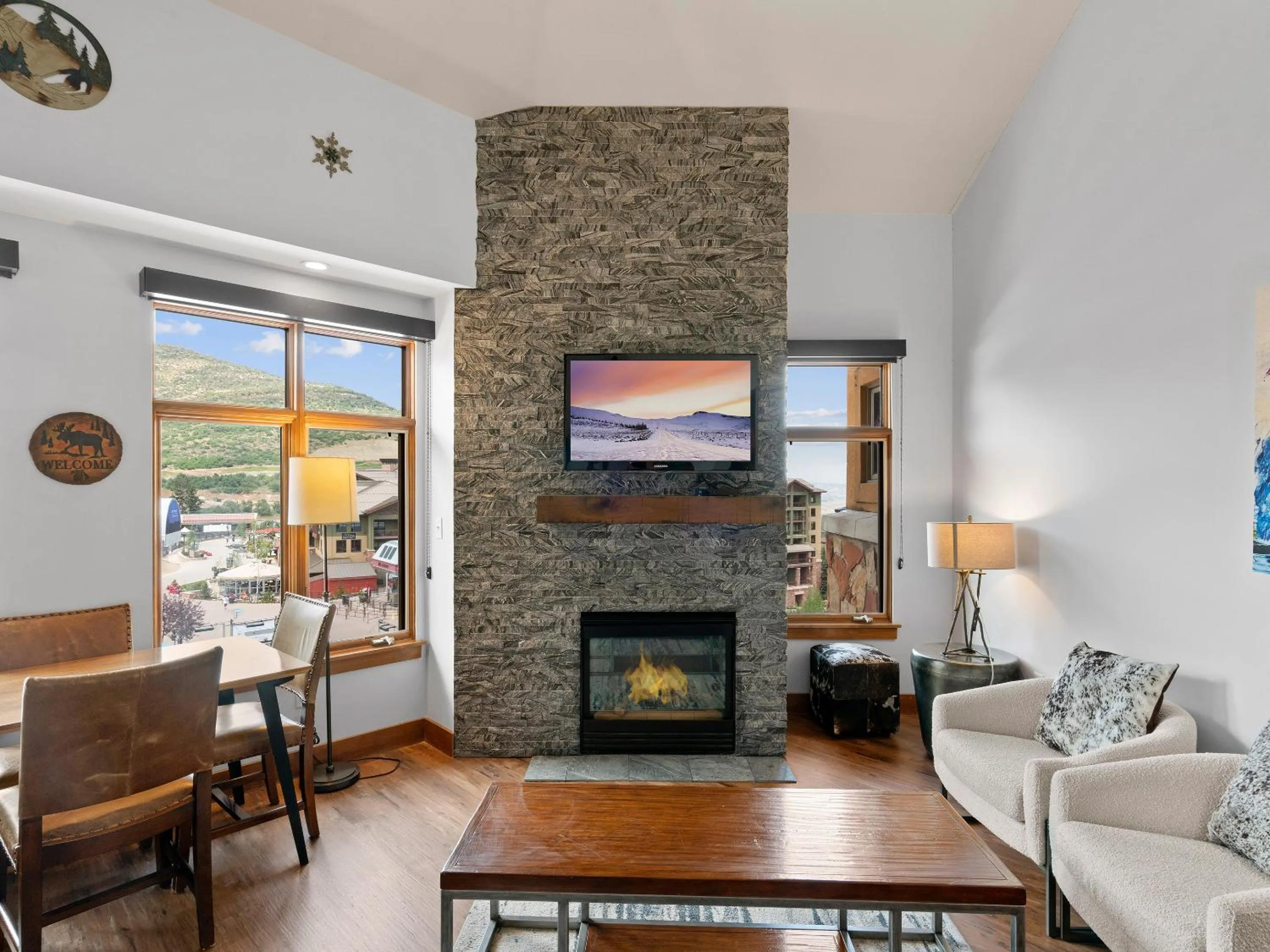 TV and multimedia in Sundial Lodge by All Seasons Resort Lodging