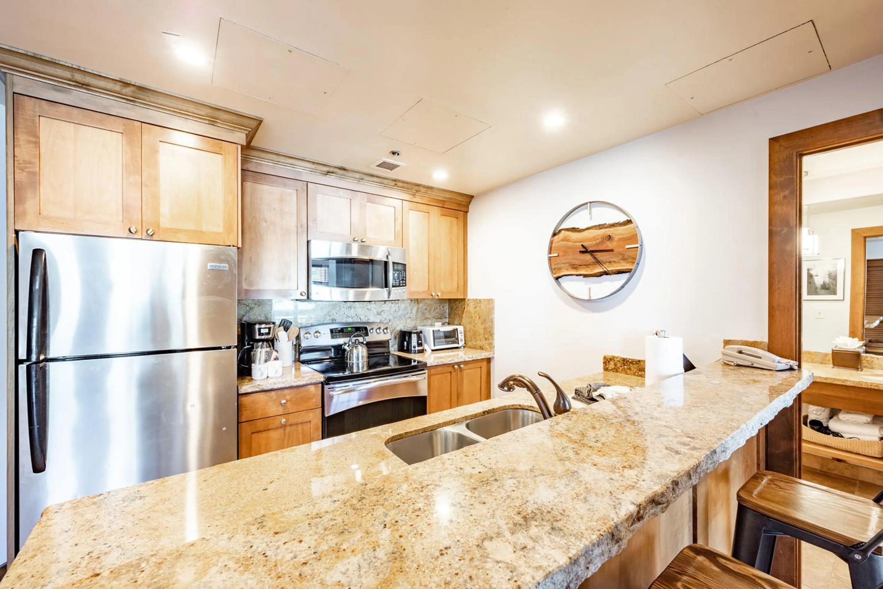 Kitchen or kitchenette in Sundial Lodge by All Seasons Resort Lodging