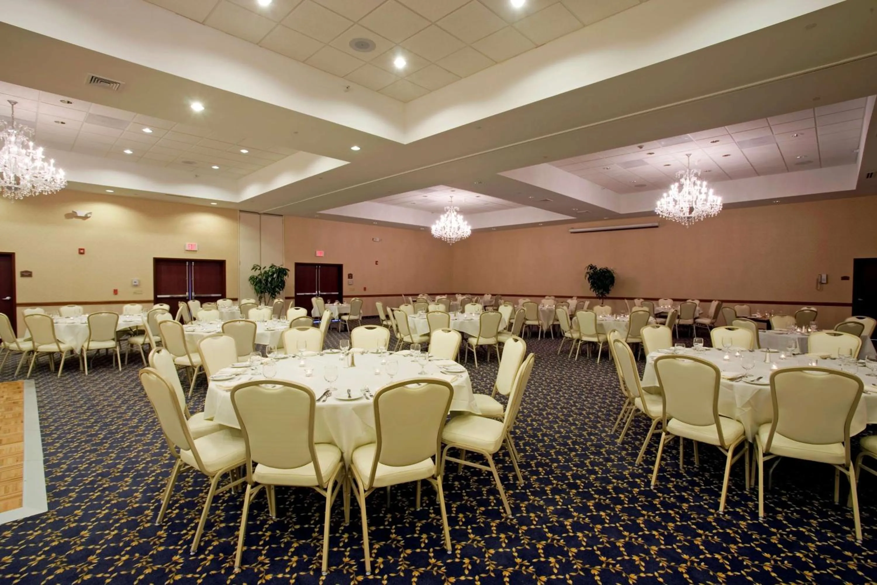 Photo of the whole room in Best Western Plus Ticonderoga