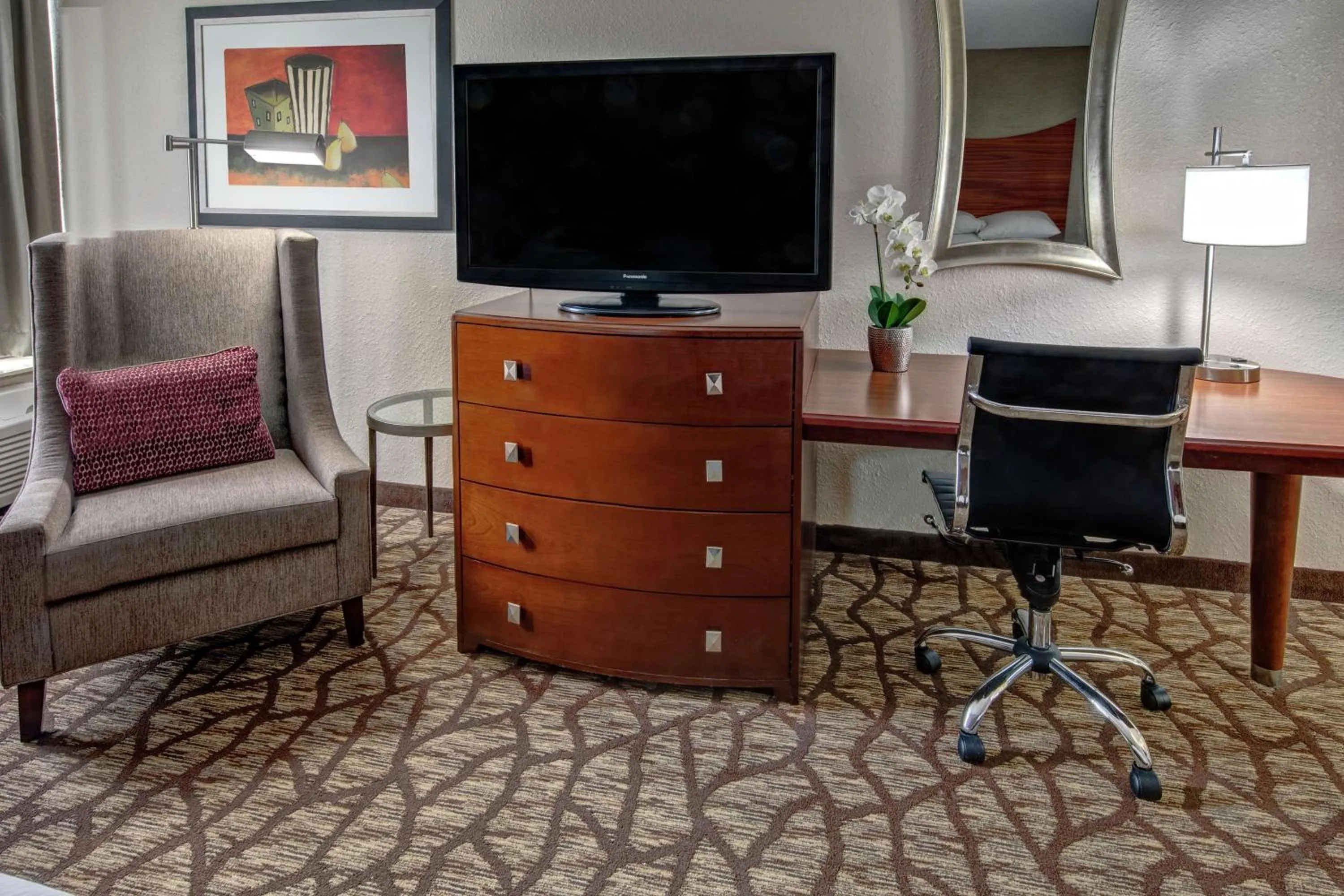 Queen Room with Two Queen Beds in DoubleTree by Hilton Jackson