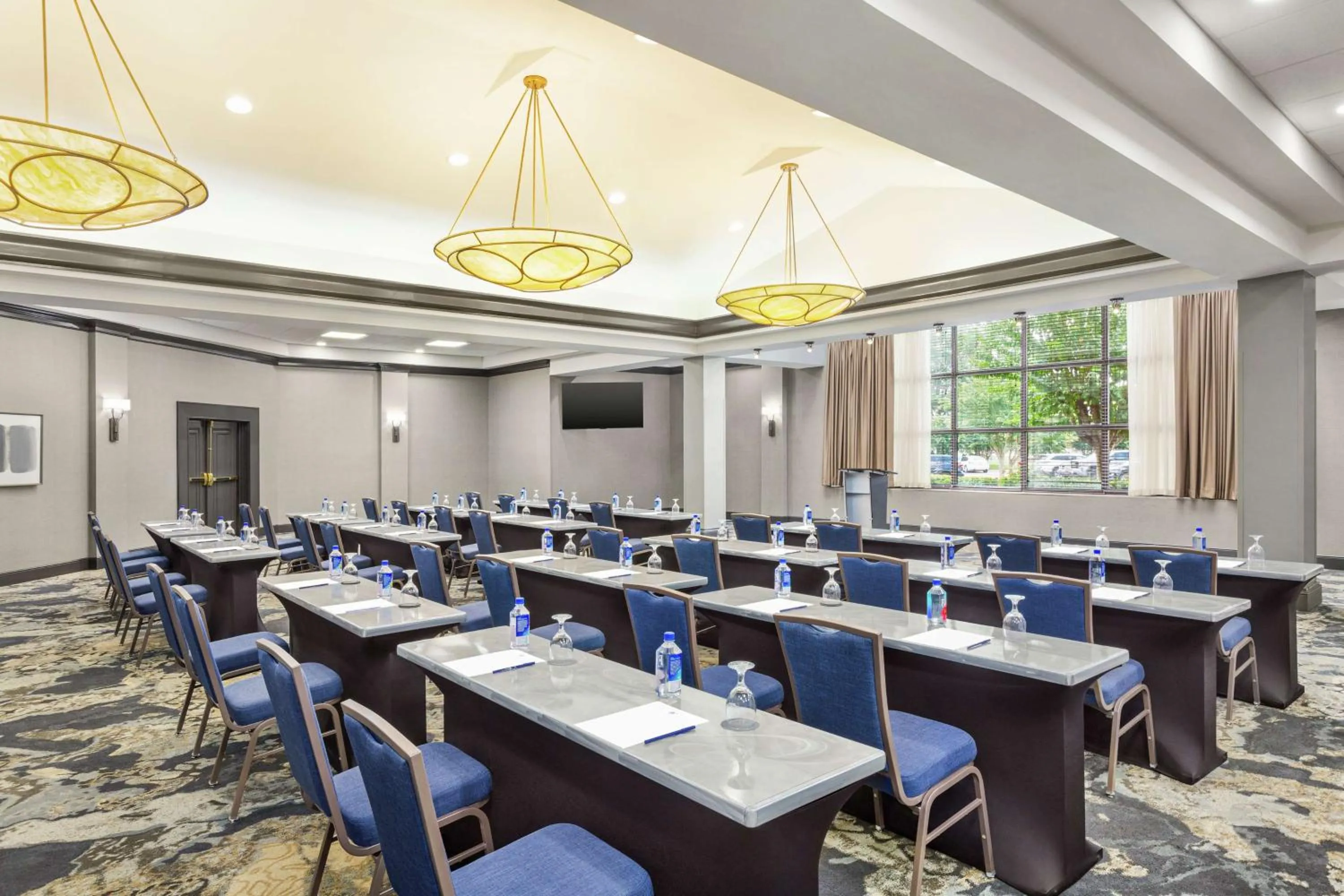 Meeting/conference room in DoubleTree by Hilton Jackson