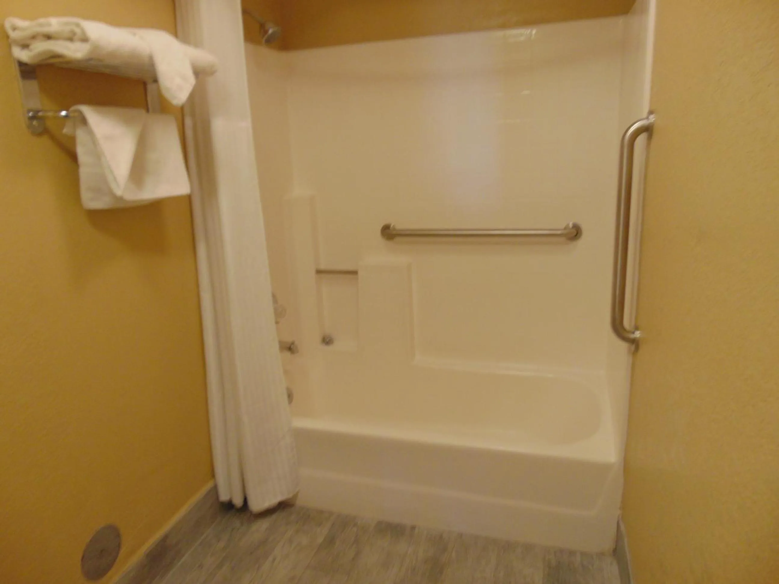 Bathroom in Super 8 by Wyndham Payson