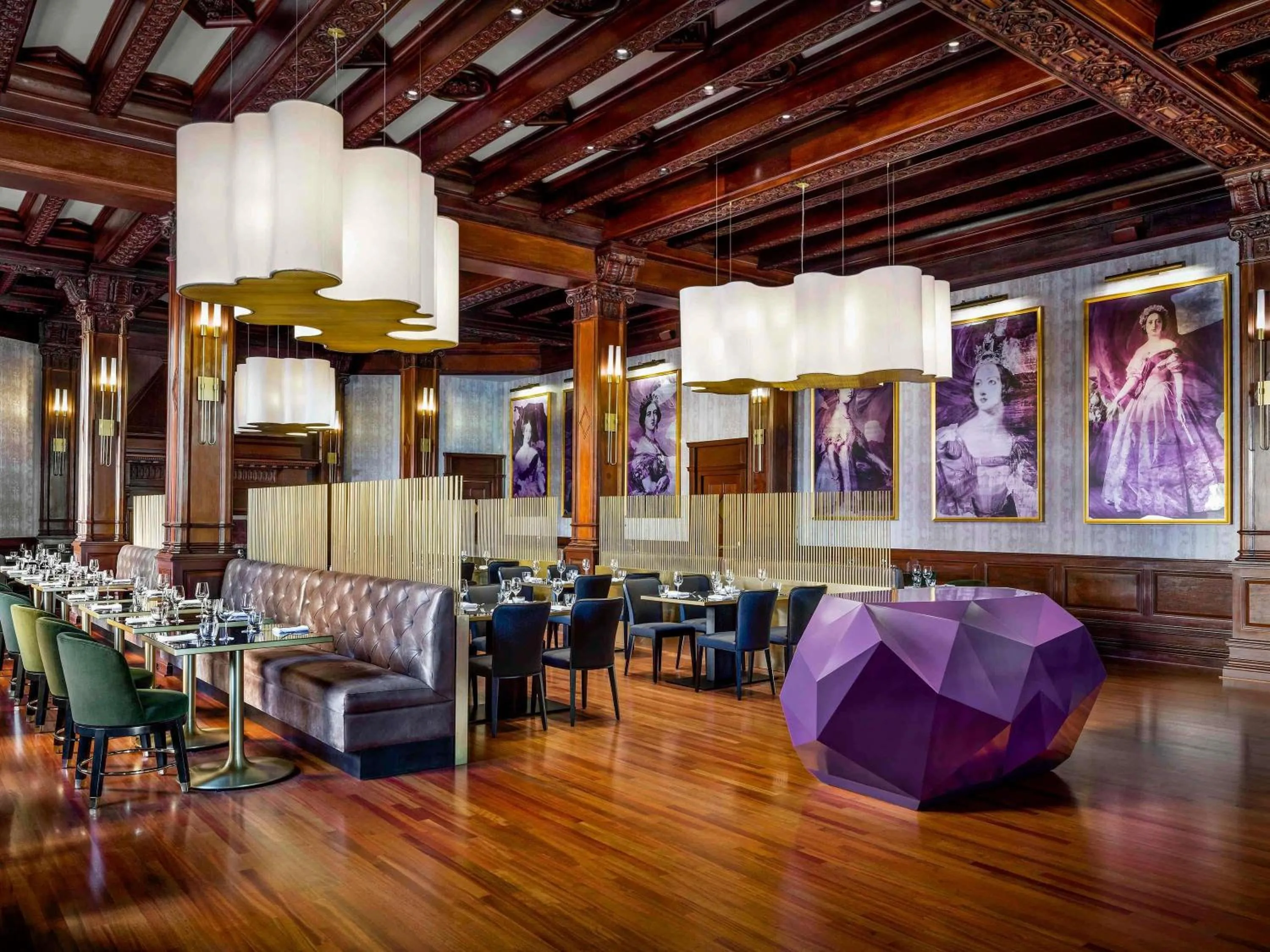 Restaurant/places to eat in Fairmont Empress Hotel