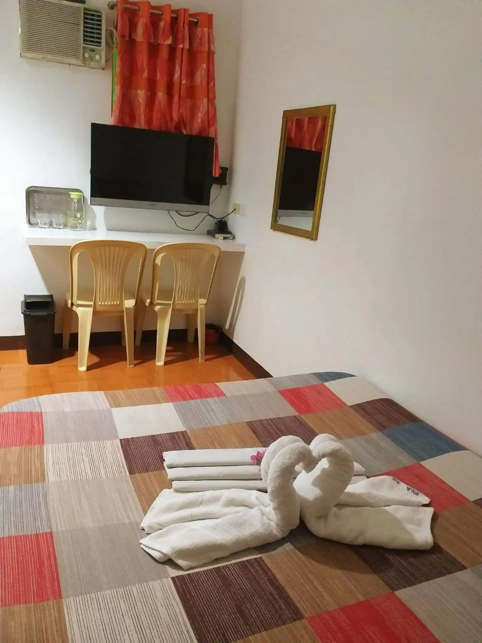 TV and multimedia in Park Vil-la Apartelle