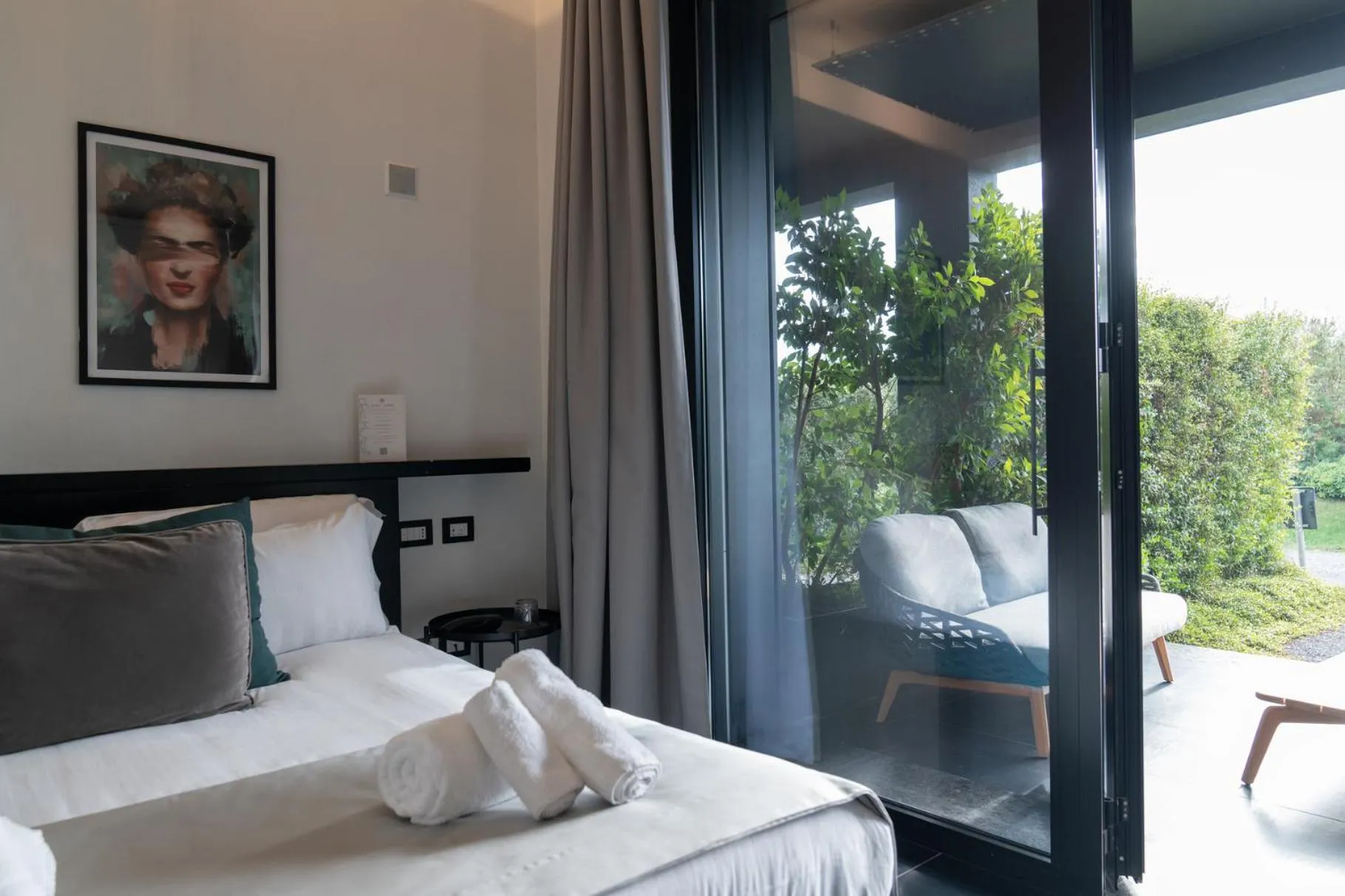 Bed in Secret Garden Resort & Spa